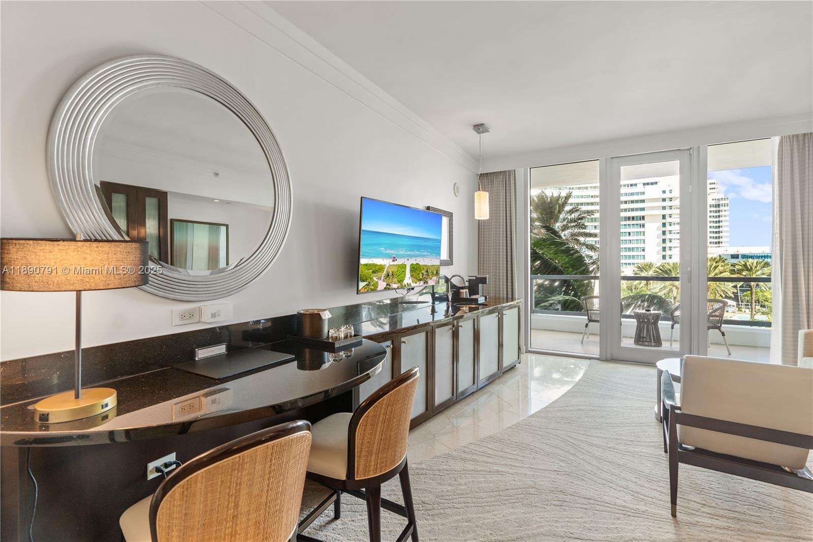 Fontainebleau 3 at 4391 Collins Ave, Miami Beach, FL 33140 - For Sale photo 13