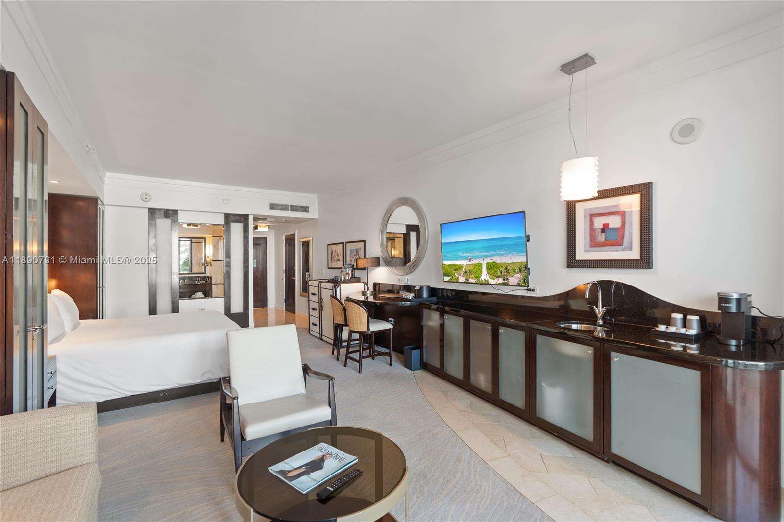 Fontainebleau 3 at 4391 Collins Ave, Miami Beach, FL 33140 - For Sale photo 16