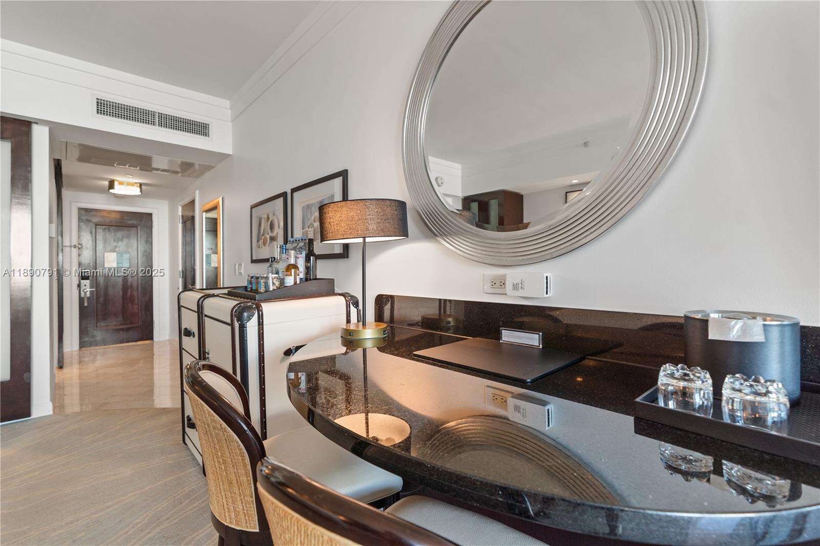 Fontainebleau 3 at 4391 Collins Ave, Miami Beach, FL 33140 - For Sale photo 20