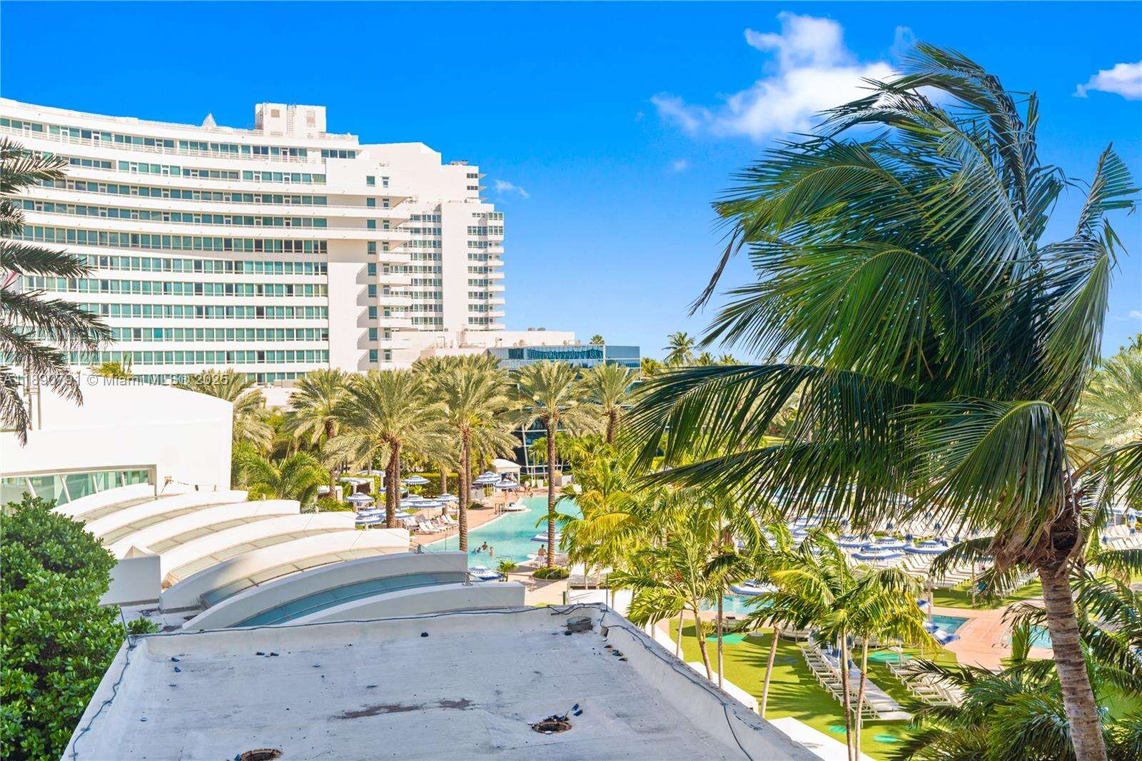 Fontainebleau 3 at 4391 Collins Ave, Miami Beach, FL 33140 - For Sale photo 3