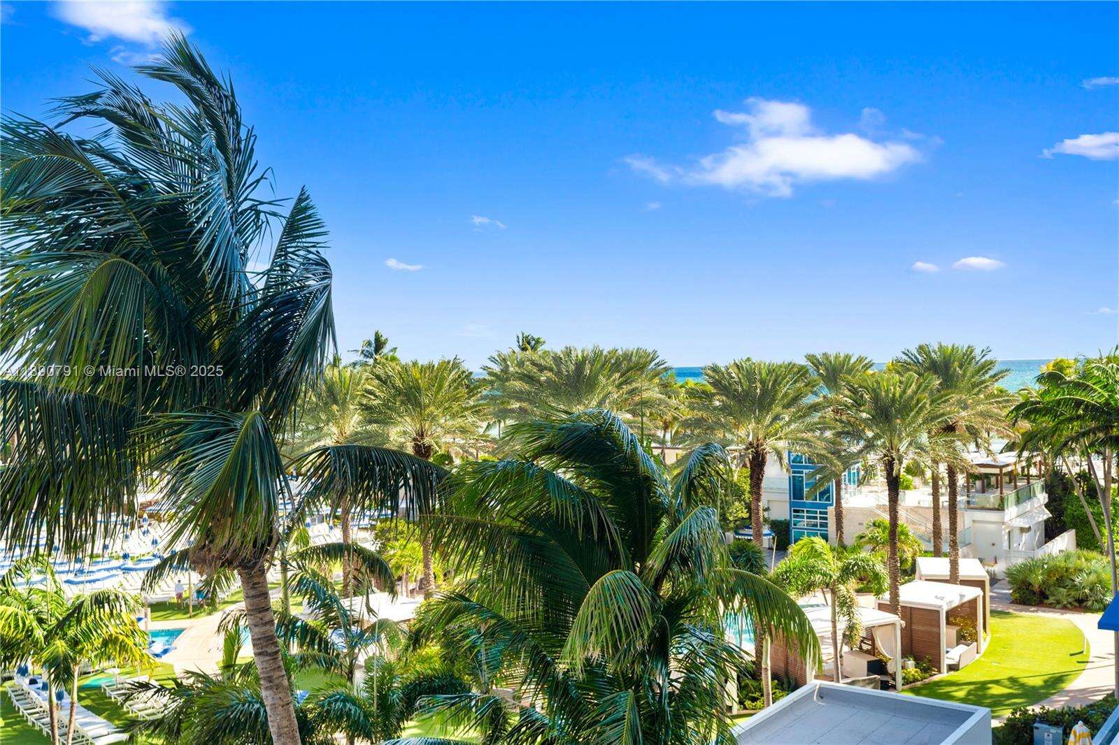 Fontainebleau 3 at 4391 Collins Ave, Miami Beach, FL 33140 - For Sale photo 4