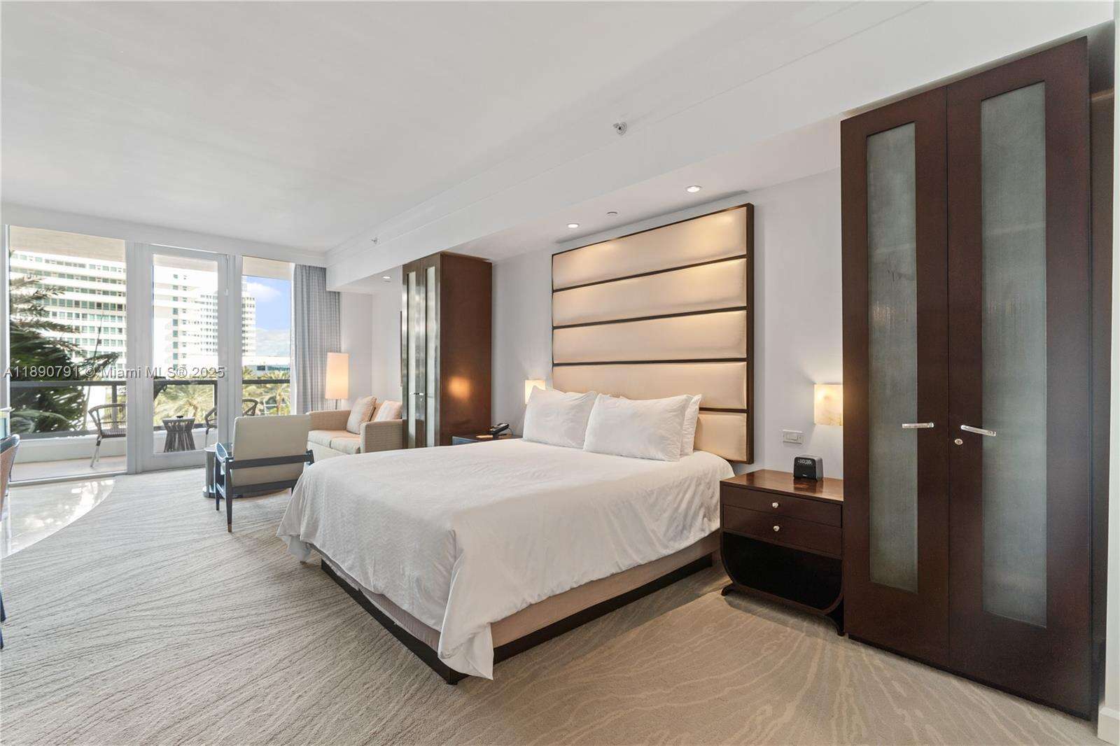Fontainebleau 3 at 4391 Collins Ave, Miami Beach, FL 33140 - For Sale photo 7