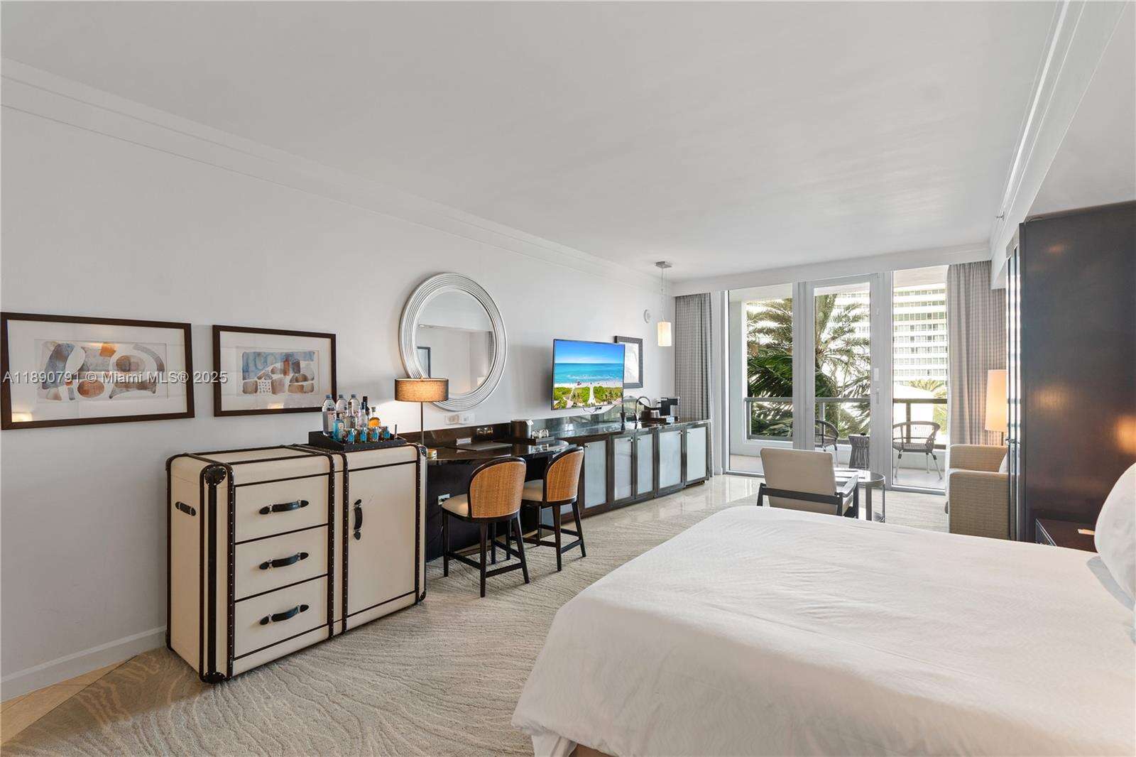 Fontainebleau 3 at 4391 Collins Ave, Miami Beach, FL 33140 - For Sale photo 8