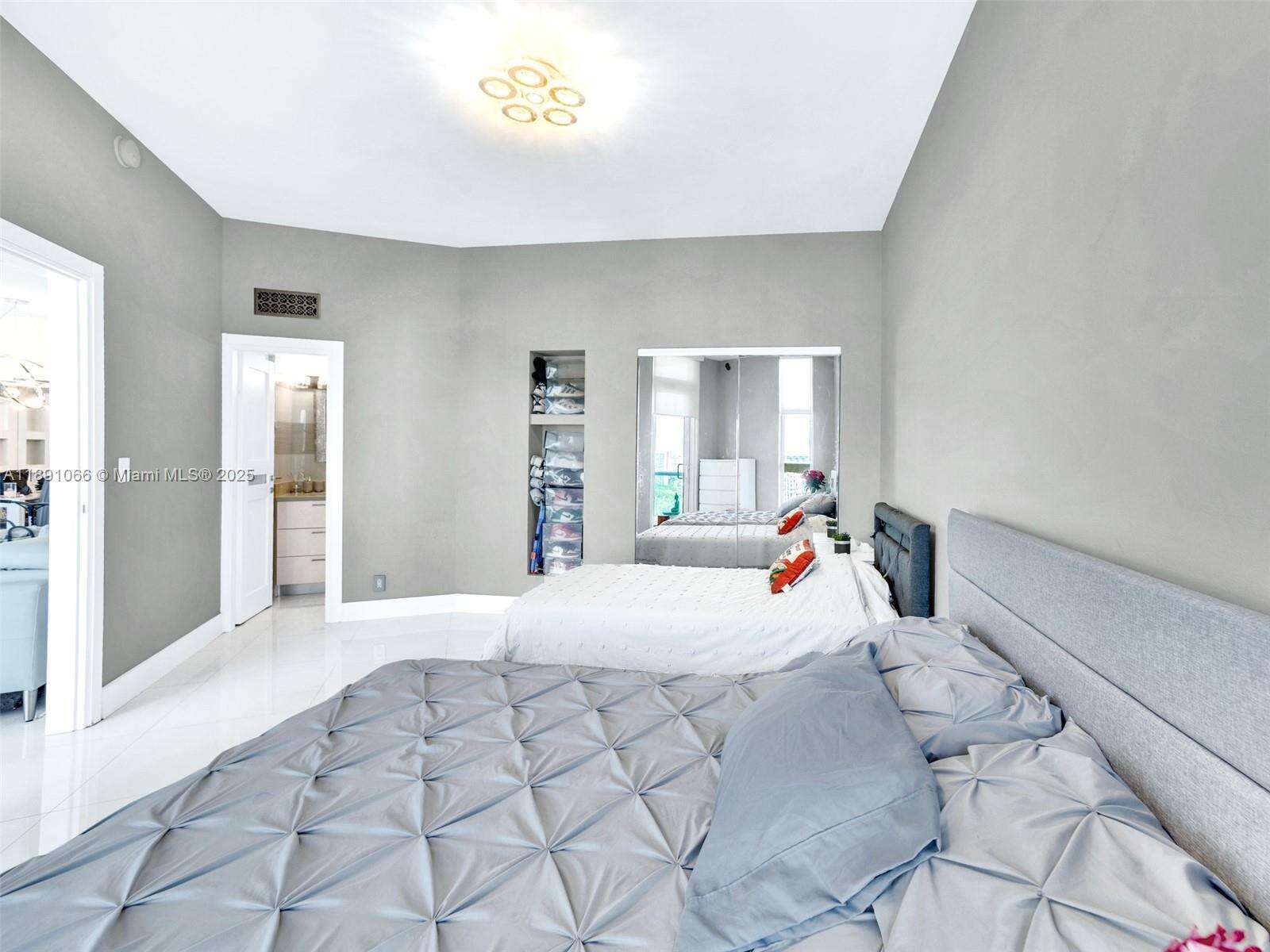Arlen House at 100 Bayview Dr, Sunny Isles Beach, FL 33160 - For Sale photo 18