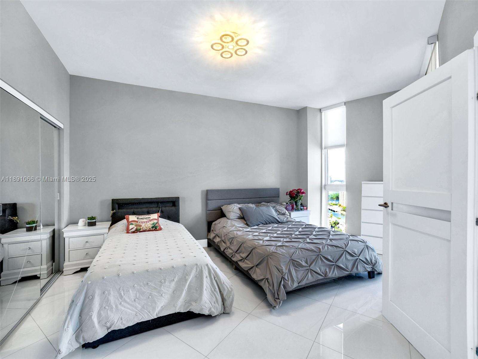 Arlen House at 100 Bayview Dr, Sunny Isles Beach, FL 33160 - For Sale photo 20
