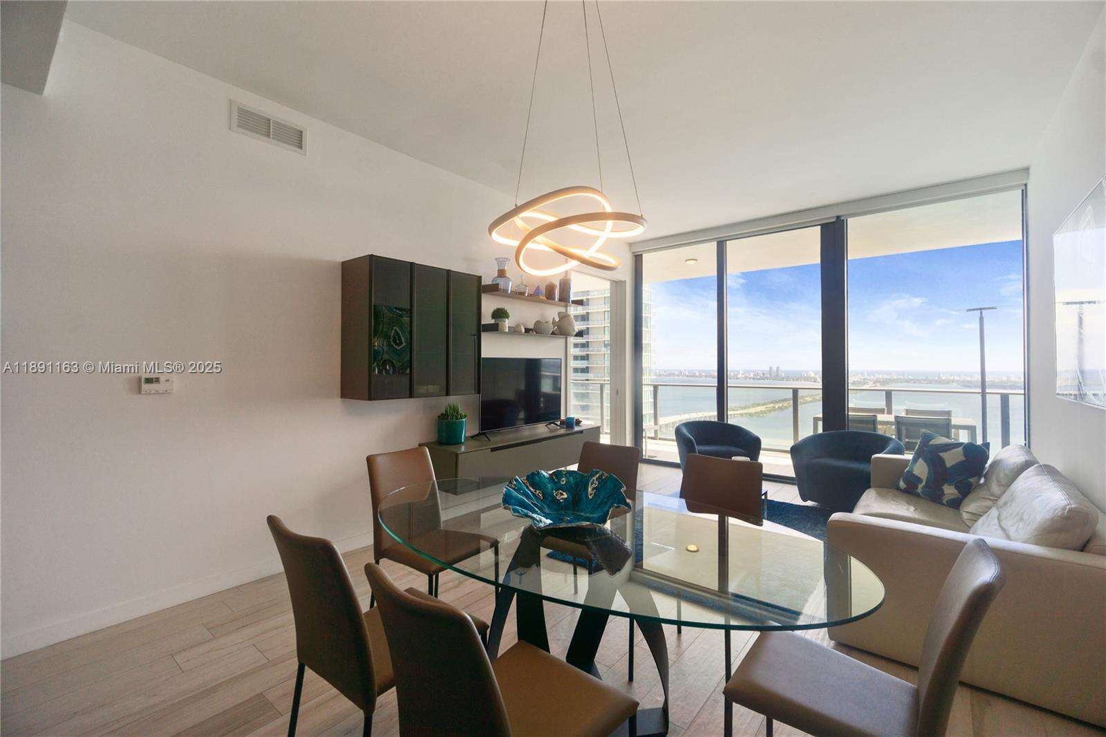 Gran Paraiso at 480 31 St, Miami, FL 33137 - For Sale photo 6