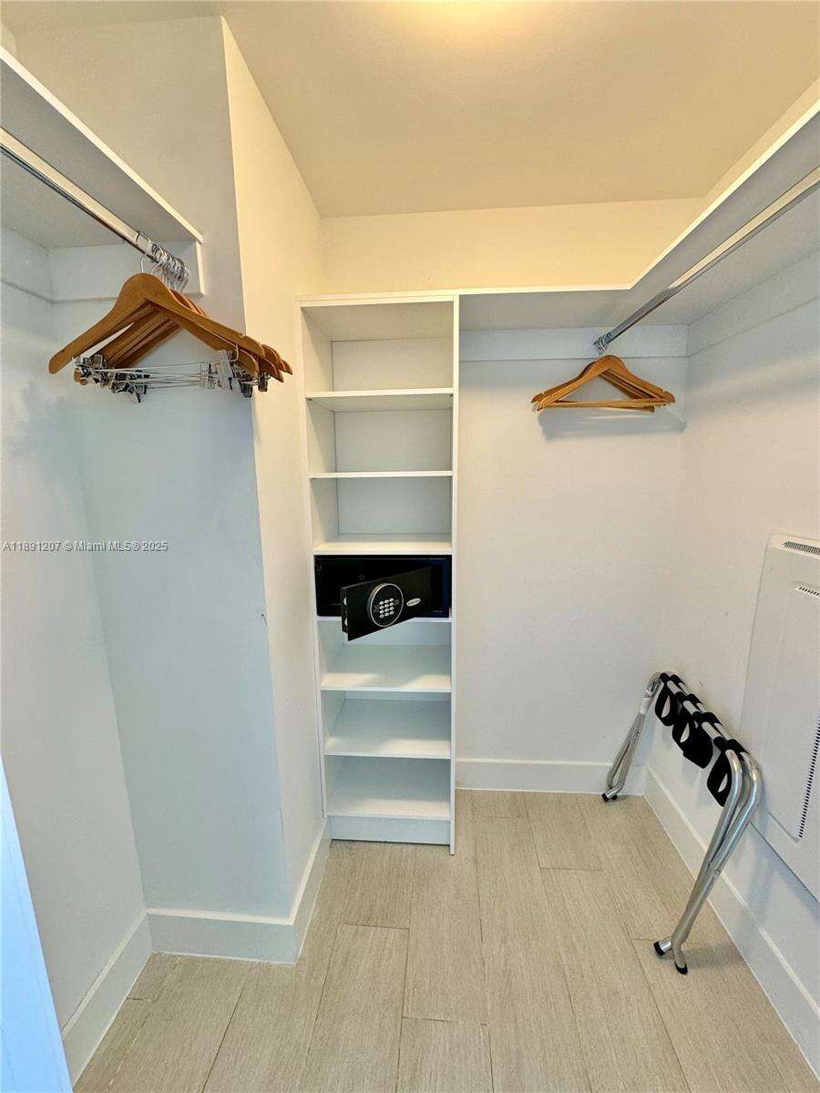 Hyde Beach House at 4010 Ocean Dr, Hollywood, FL 33019 - For Sale photo 12