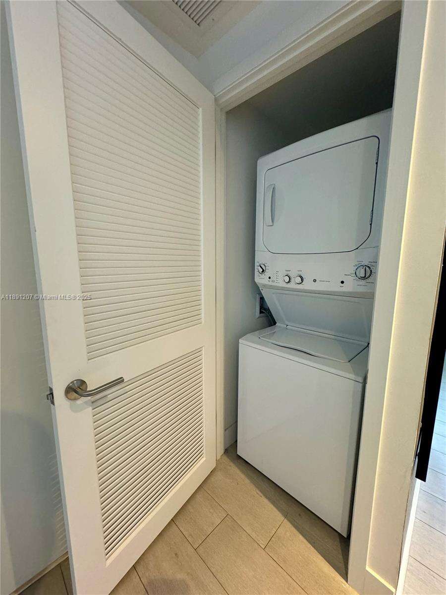 Hyde Beach House at 4010 Ocean Dr, Hollywood, FL 33019 - For Sale photo 17