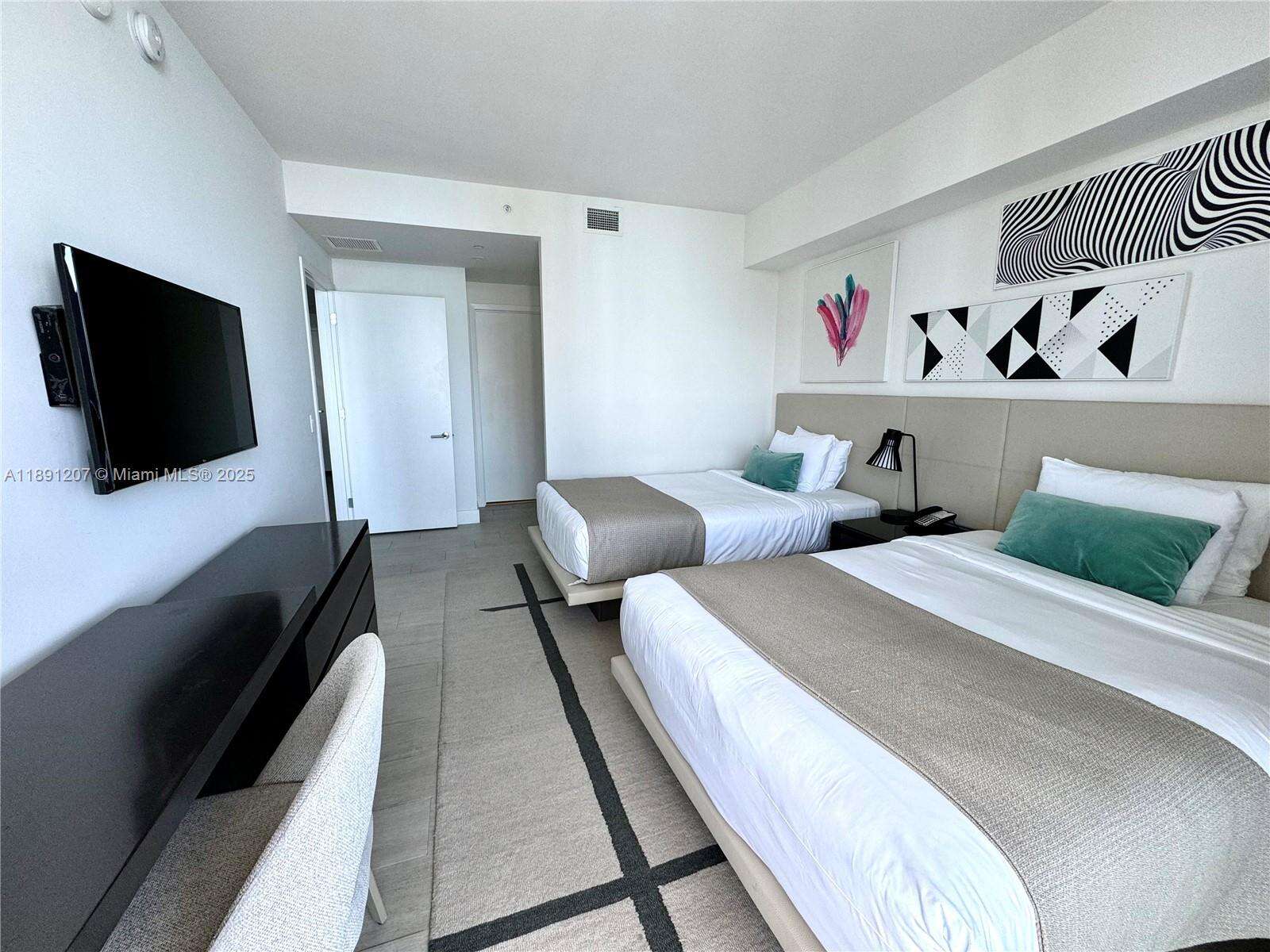 Hyde Beach House at 4010 Ocean Dr, Hollywood, FL 33019 - For Sale photo 18