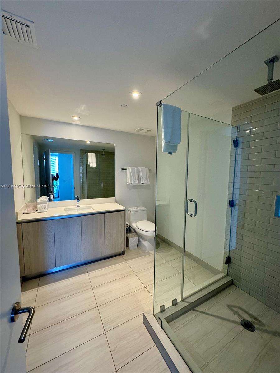 Hyde Beach House at 4010 Ocean Dr, Hollywood, FL 33019 - For Sale photo 23