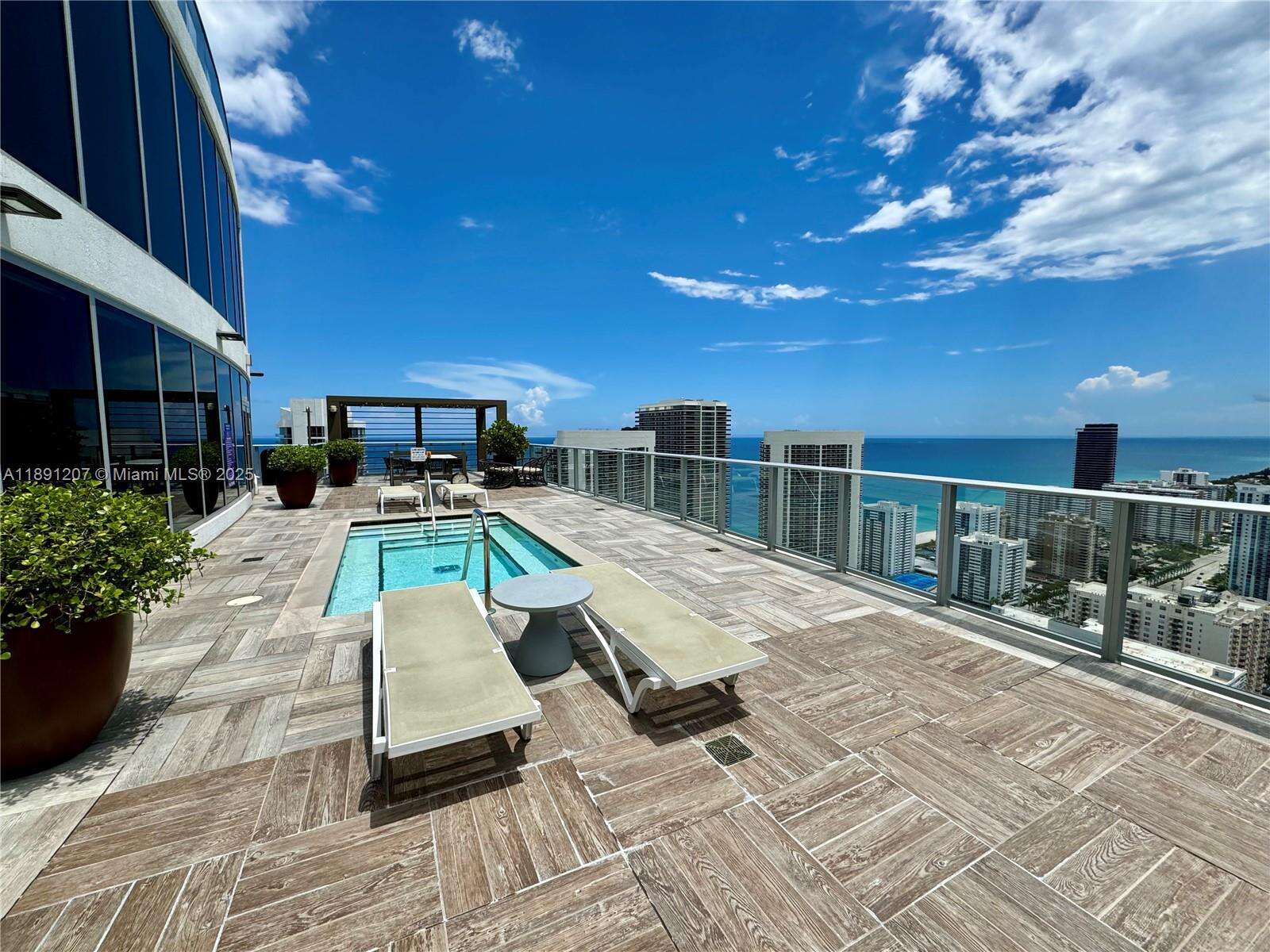 Hyde Beach House at 4010 Ocean Dr, Hollywood, FL 33019 - For Sale photo 32