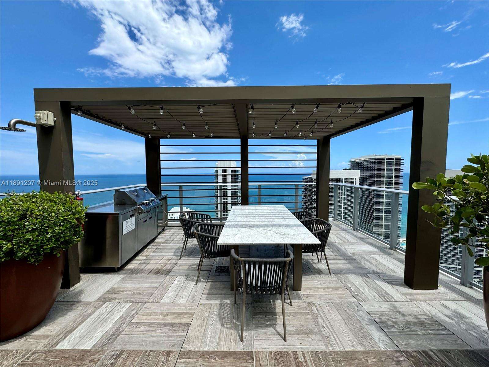 Hyde Beach House at 4010 Ocean Dr, Hollywood, FL 33019 - For Sale photo 33