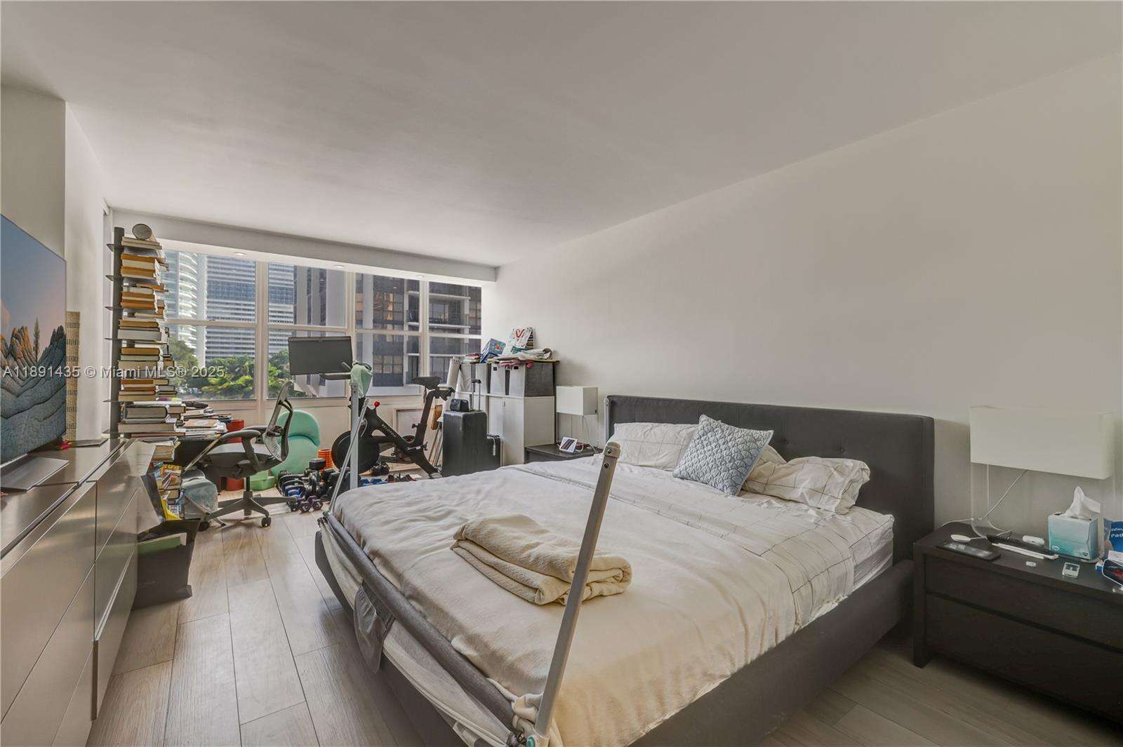 Brickell Place at 1901 Brickell Ave, Miami, FL 33129 - For Sale photo 15