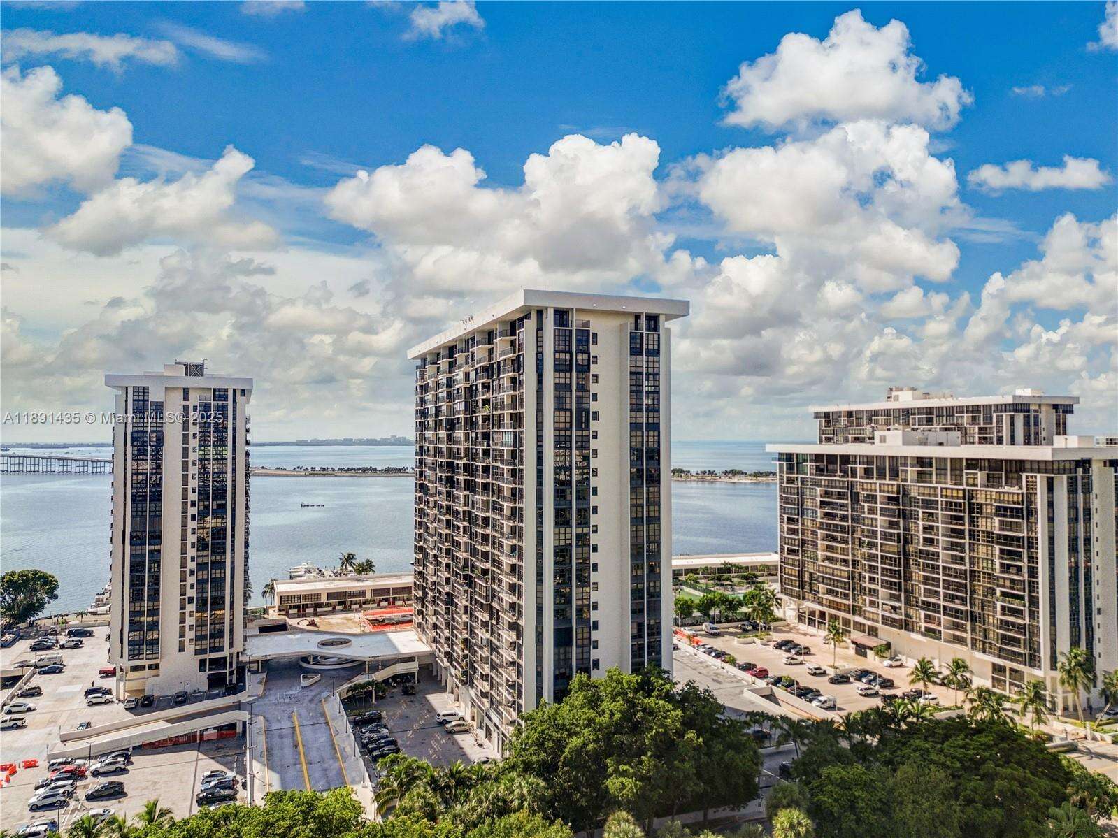 Brickell Place at 1901 Brickell Ave, Miami, FL 33129 - For Sale photo 28