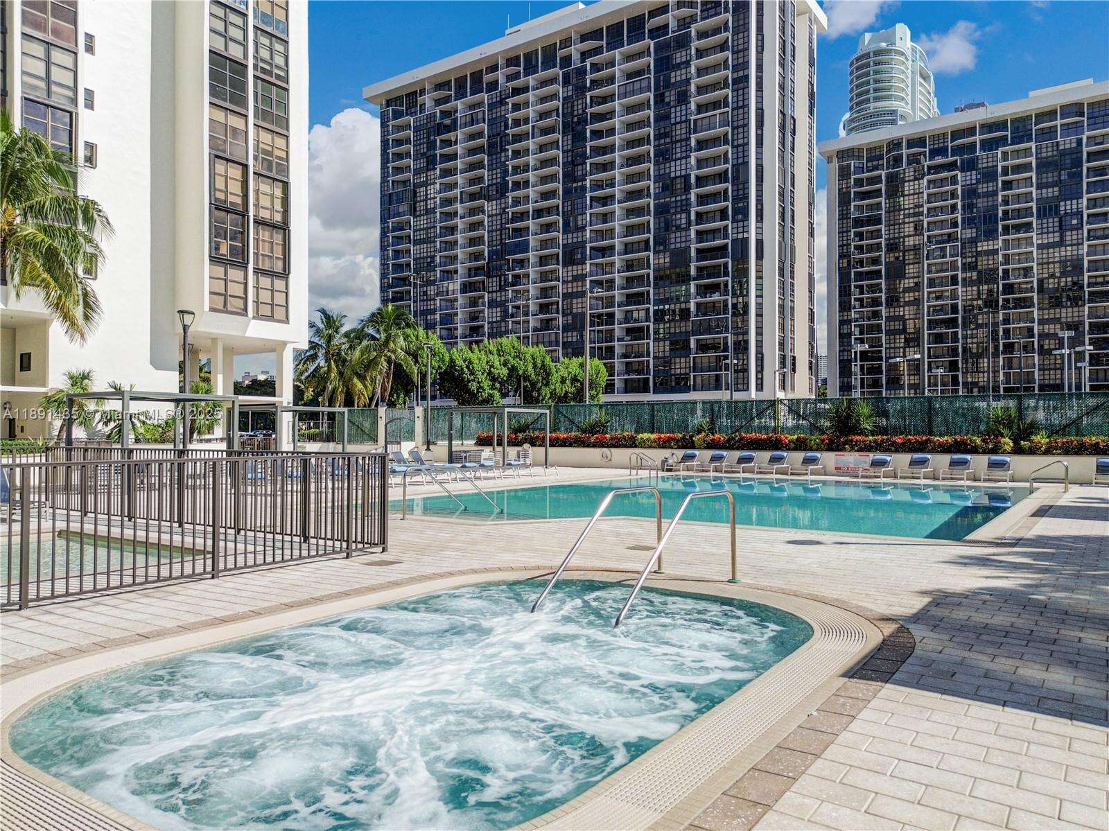 Brickell Place at 1901 Brickell Ave, Miami, FL 33129 - For Sale photo 31