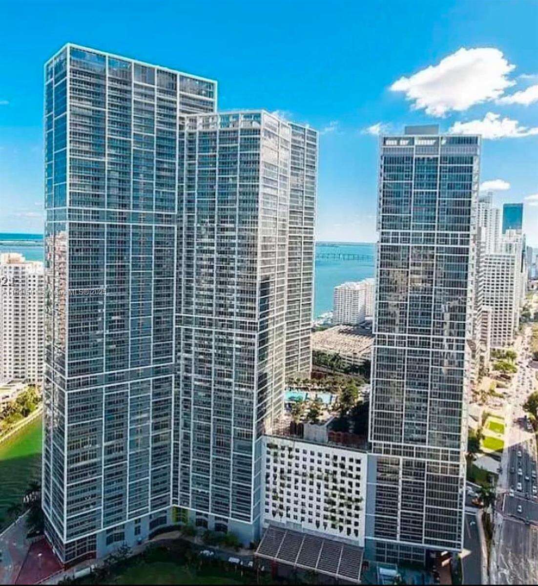 Icon Brickell 2 at 495 Brickell Ave, Miami, FL 33131 - For Sale photo 11
