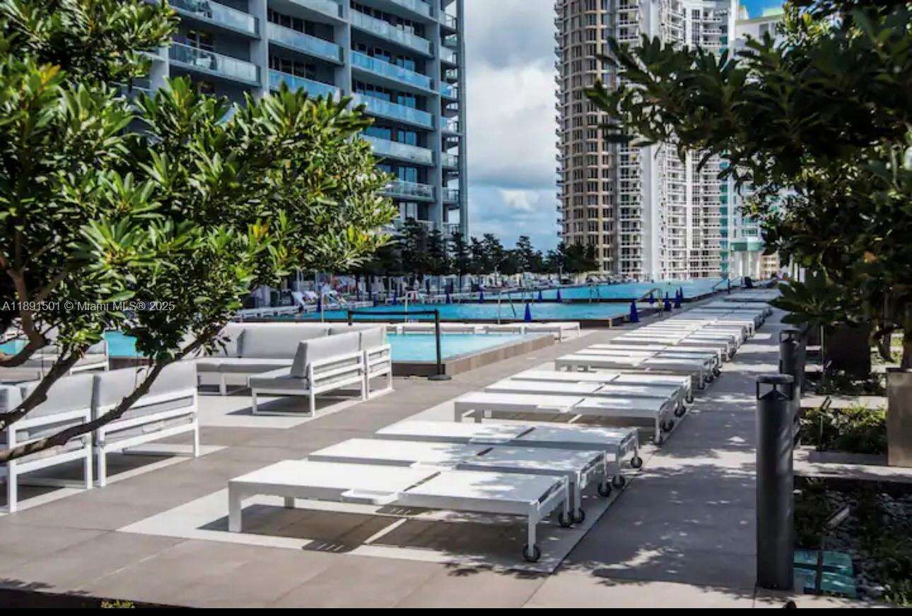 Icon Brickell 2 at 495 Brickell Ave, Miami, FL 33131 - For Sale photo 16