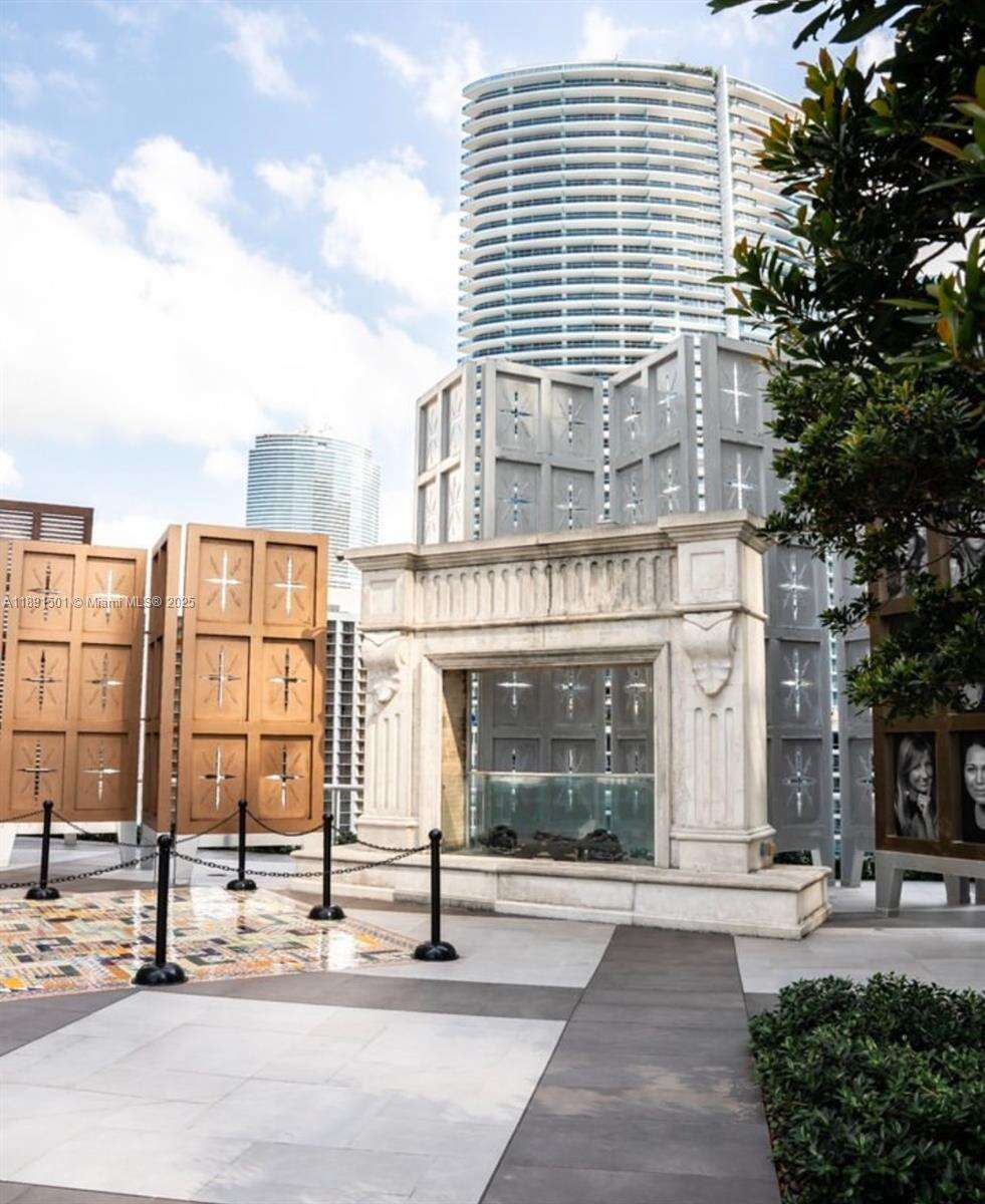 Icon Brickell 2 at 495 Brickell Ave, Miami, FL 33131 - For Sale photo 17