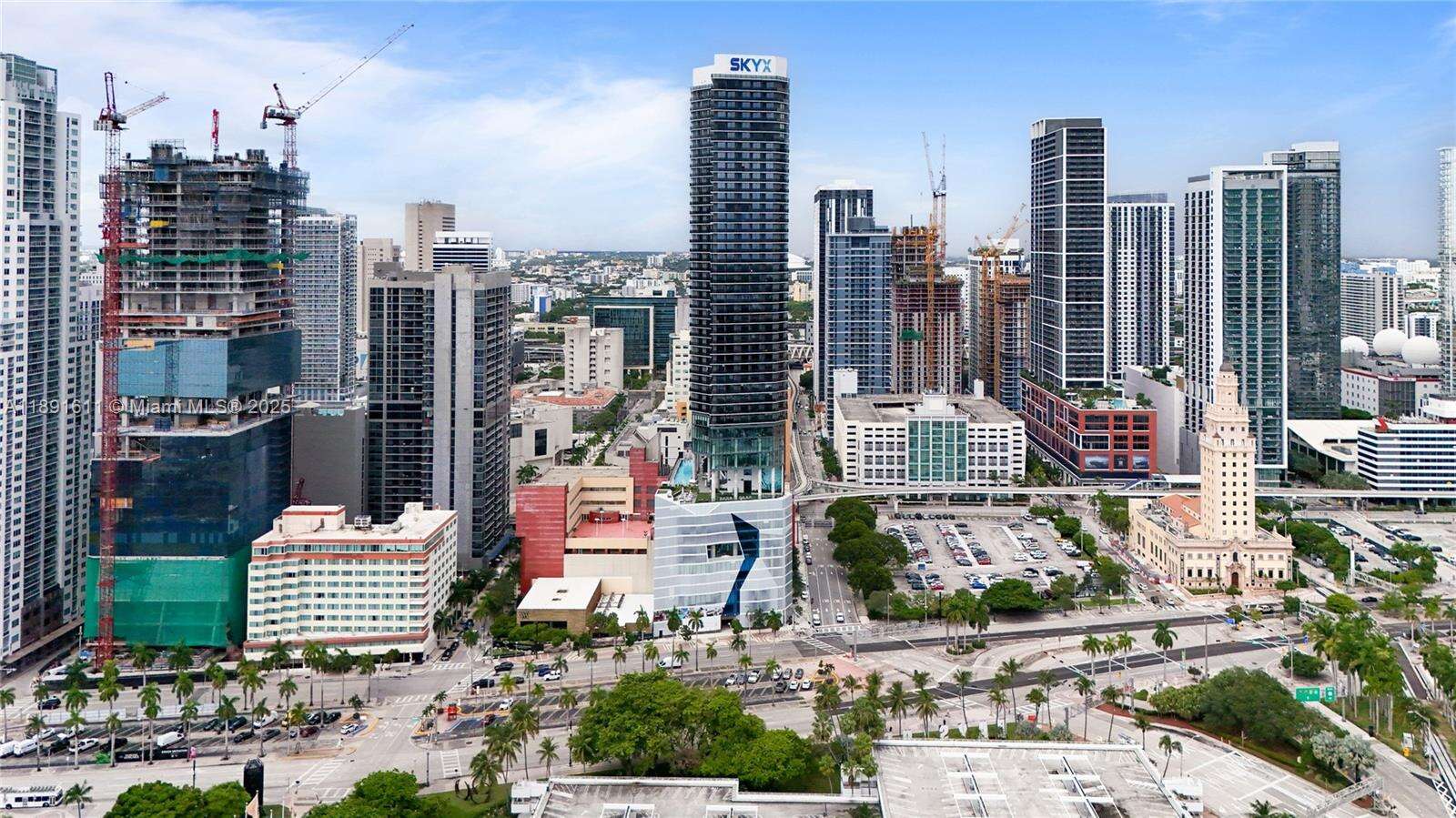 398 NE 5TH STREET - 398 5th St, Miami, FL 33132 | Picture 2