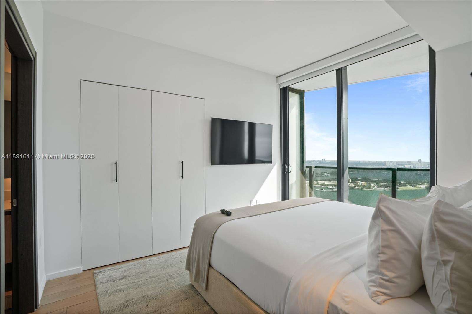 398 NE 5TH STREET - 398 5th St, Miami, FL 33132 | Picture 19