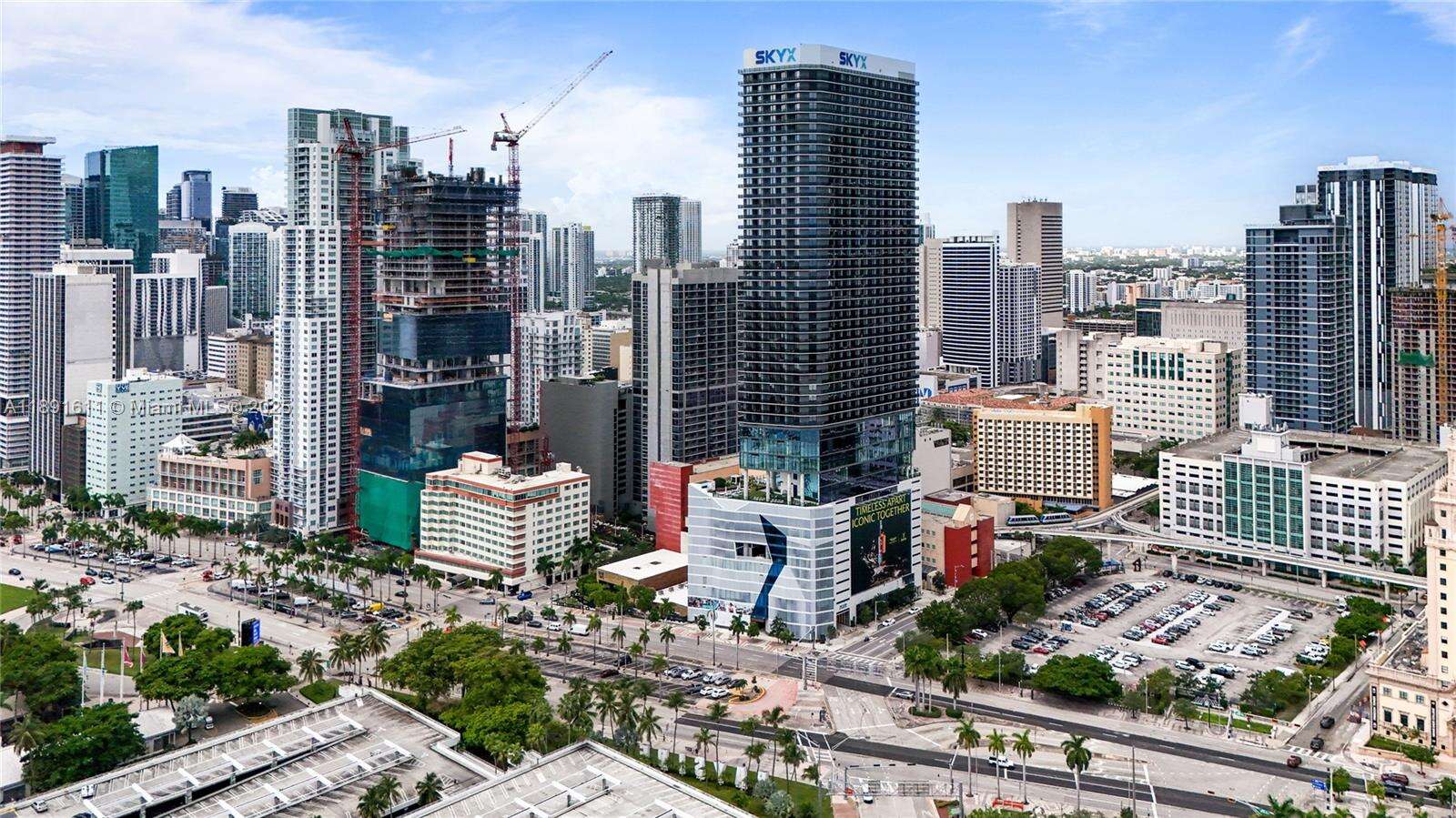 398 NE 5TH STREET - 398 5th St, Miami, FL 33132 | Picture 3