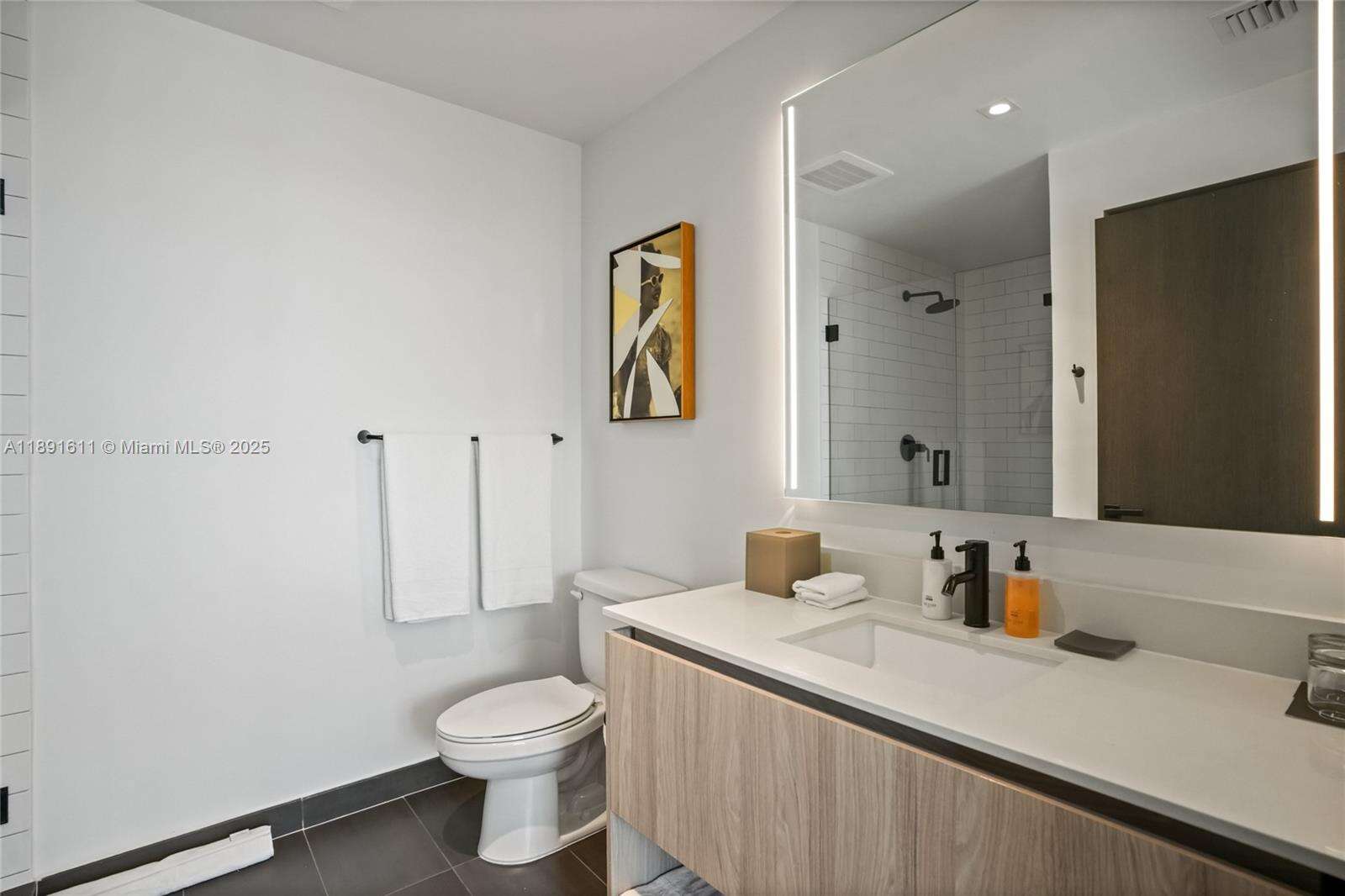 398 NE 5TH STREET - 398 5th St, Miami, FL 33132 | Picture 27