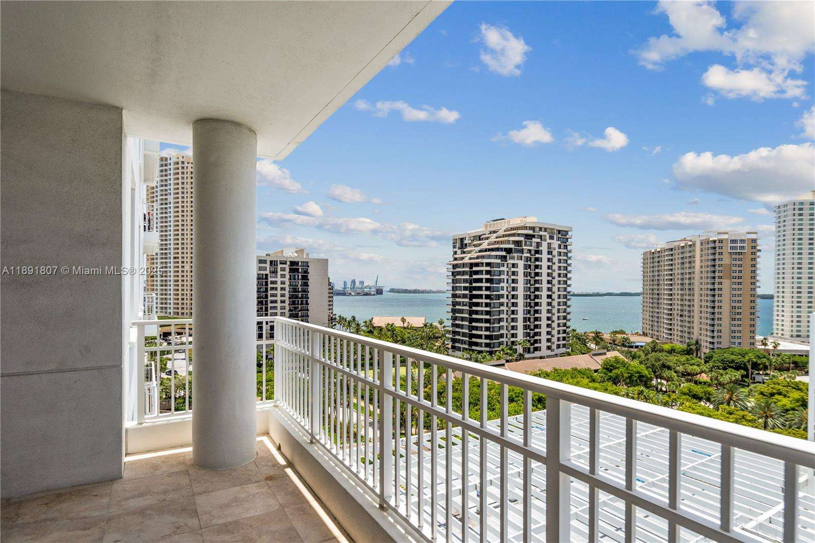 Courvoisier Courts at 701 Brickell Key Blvd, Miami, FL 33131 - For Sale photo 2