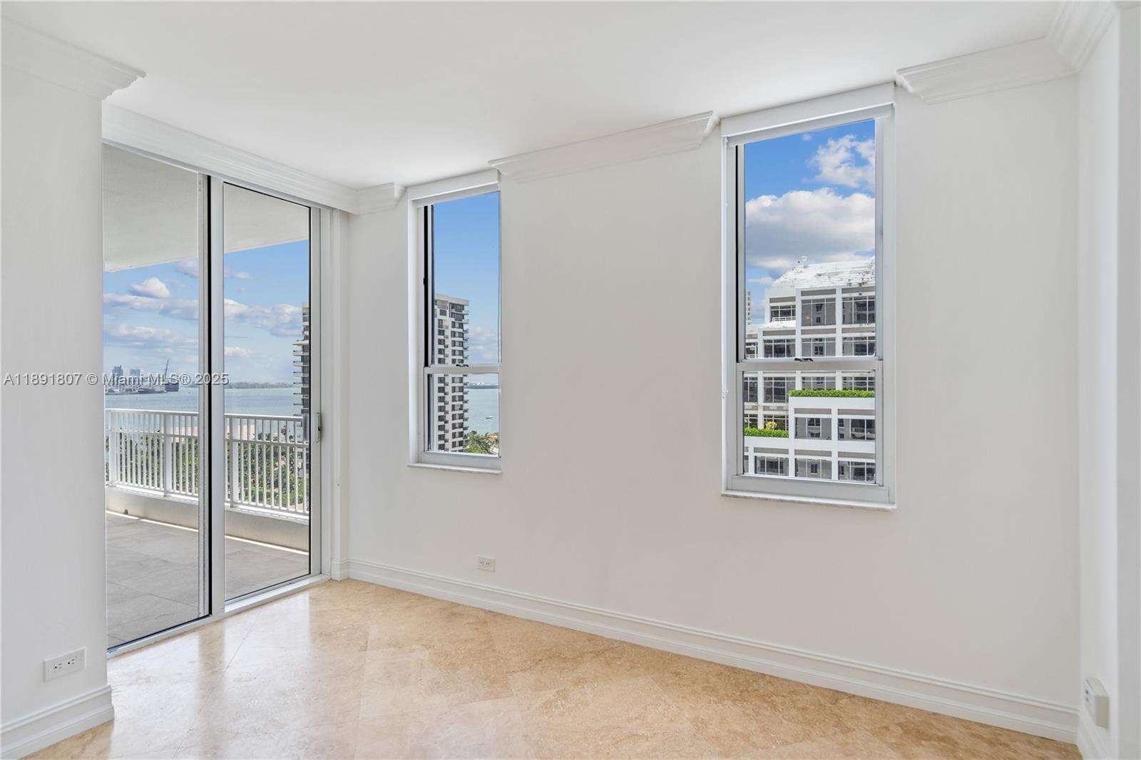 Courvoisier Courts at 701 Brickell Key Blvd, Miami, FL 33131 - For Sale photo 11
