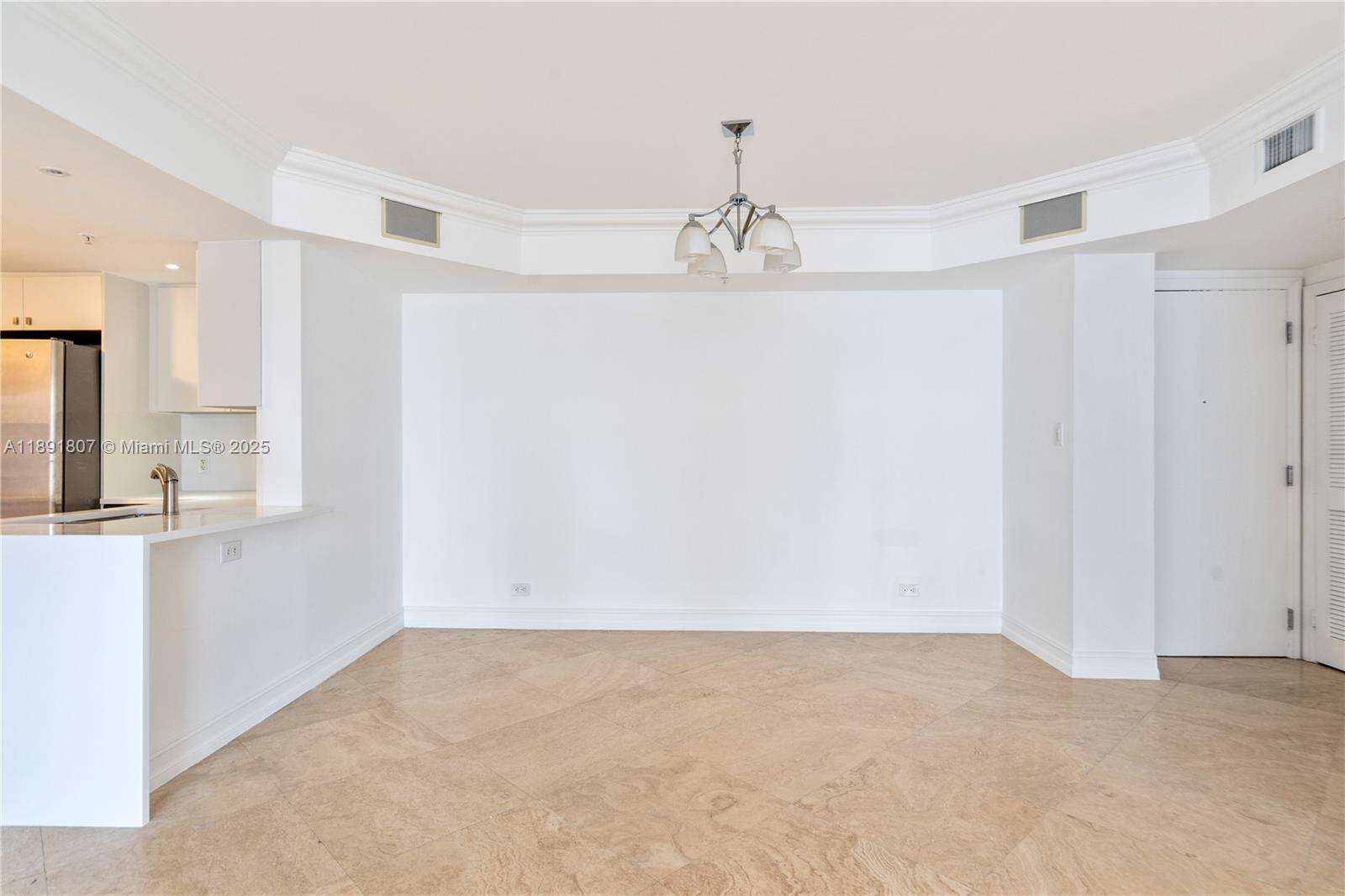 Courvoisier Courts at 701 Brickell Key Blvd, Miami, FL 33131 - For Sale photo 4