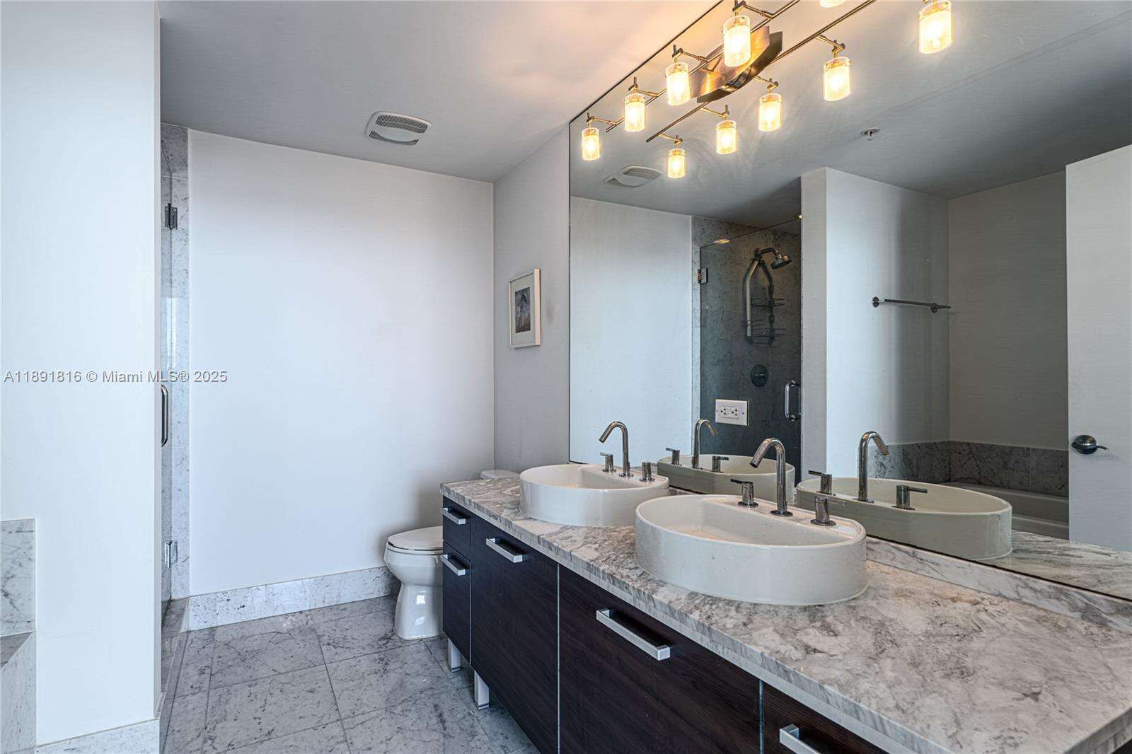 Vizcayne South at 253 2 St, Miami, FL 33132 - For Sale photo 20