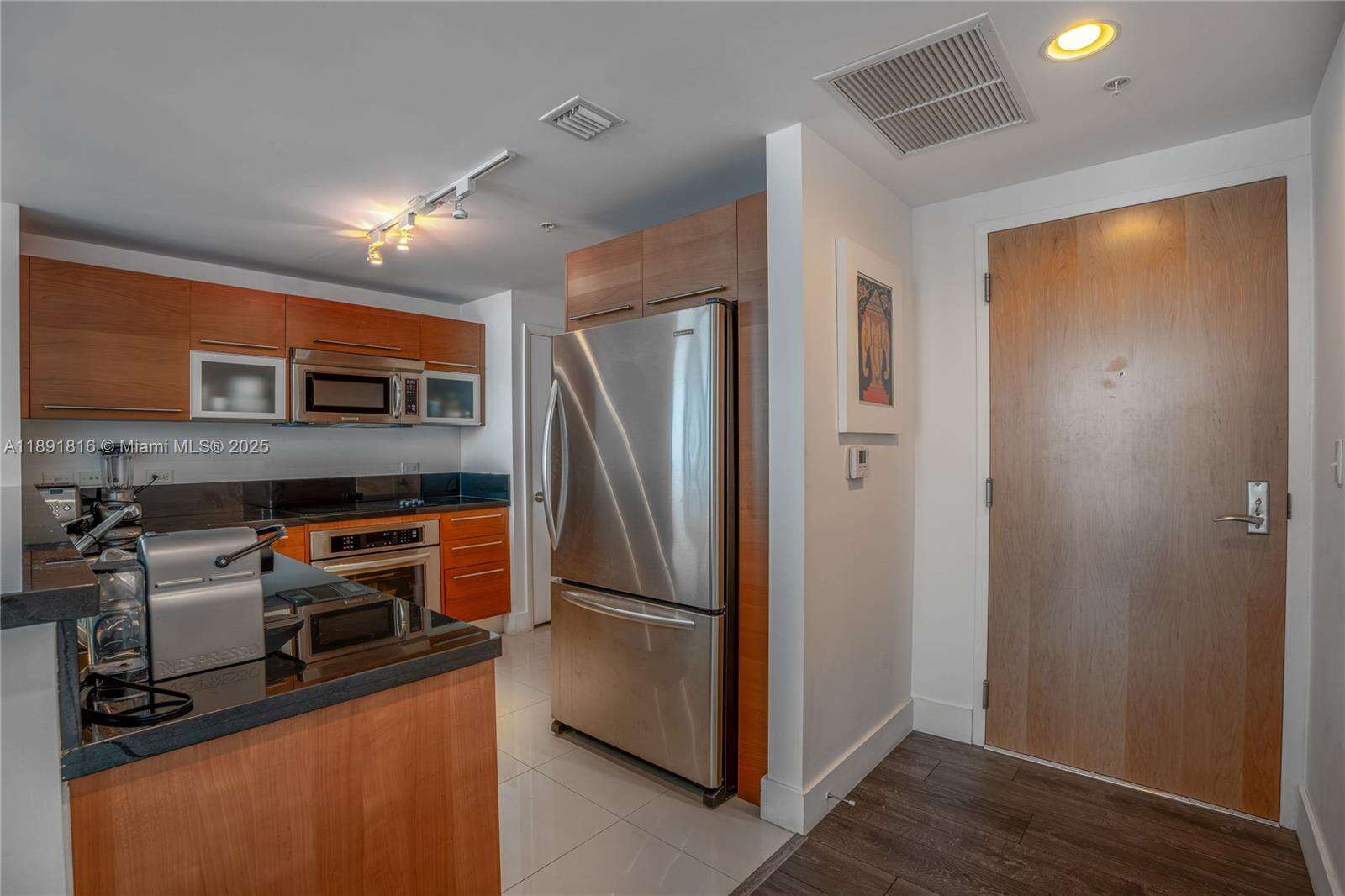 Vizcayne South at 253 2 St, Miami, FL 33132 - For Sale photo 5