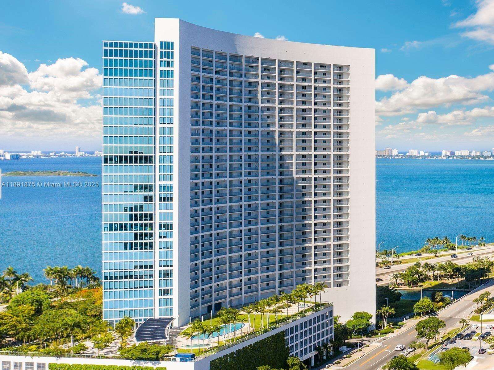 Blue at 601 36 St, Miami, FL 33137 - For Sale photo 1