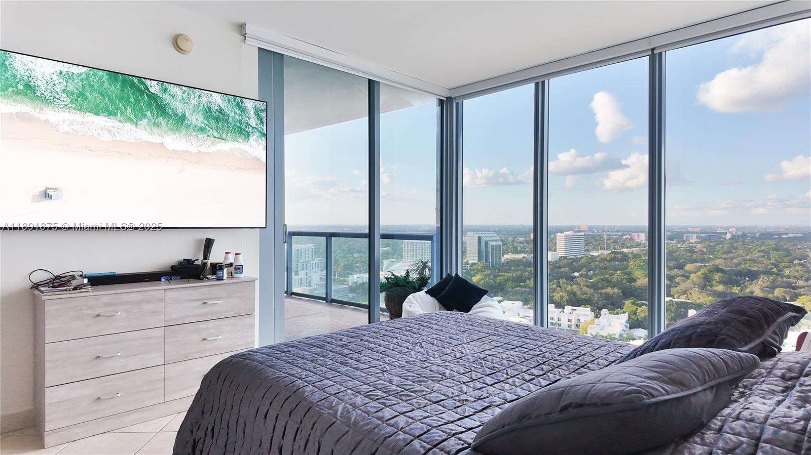 Blue at 601 36 St, Miami, FL 33137 - For Sale photo 5