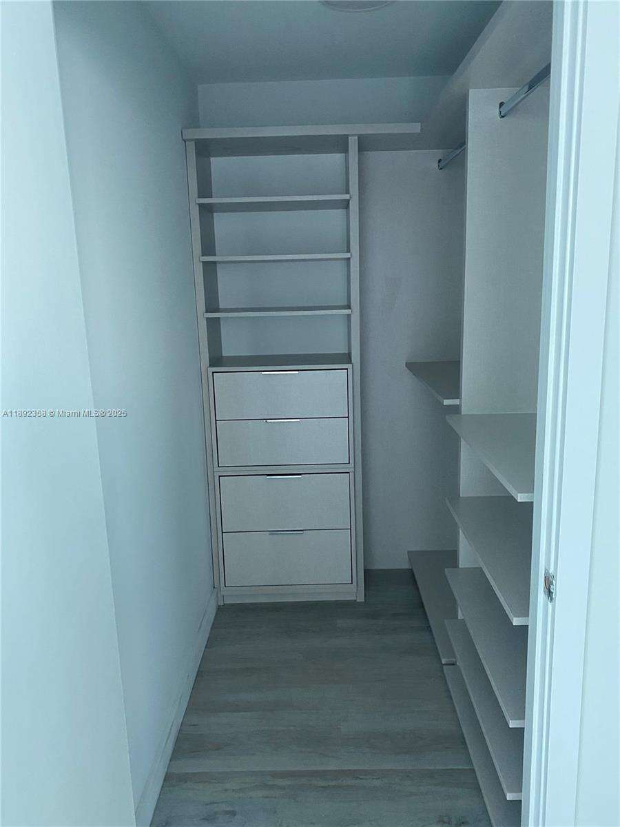 Paraiso Bay at 650 32 St, Miami, FL 33137 - For Sale photo 6