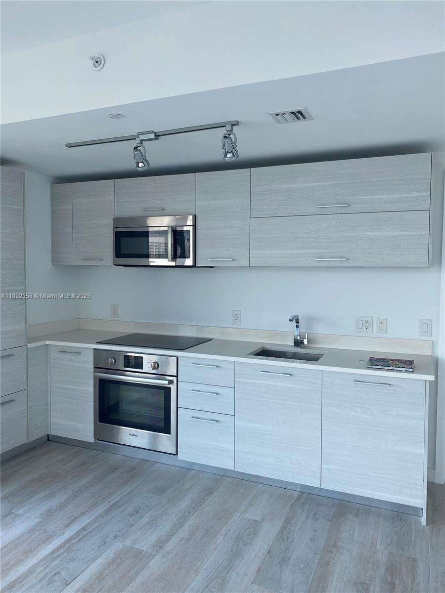 Paraiso Bay at 650 32 St, Miami, FL 33137 - For Sale photo 7