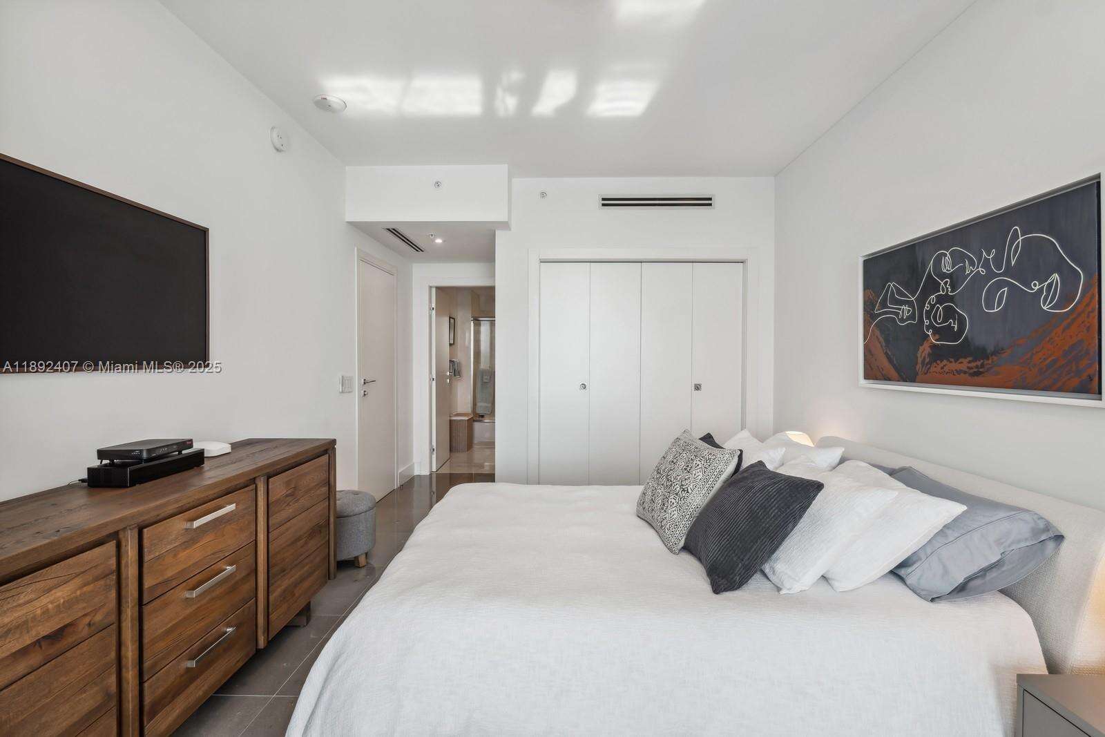 MARINA PALMS RESIDENCES SOUTH - 17111 Biscayne Blvd, Aventura, FL 33160 | Picture 10