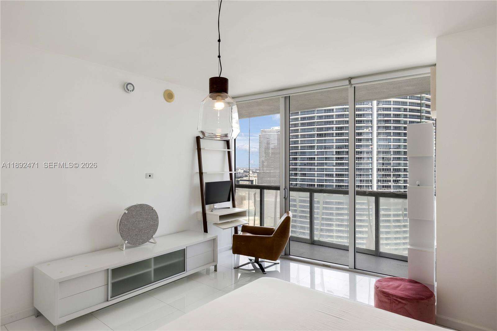 Icon Brickell 1 at 475 Brickell Ave, Miami, FL 33131 - For Sale photo 14