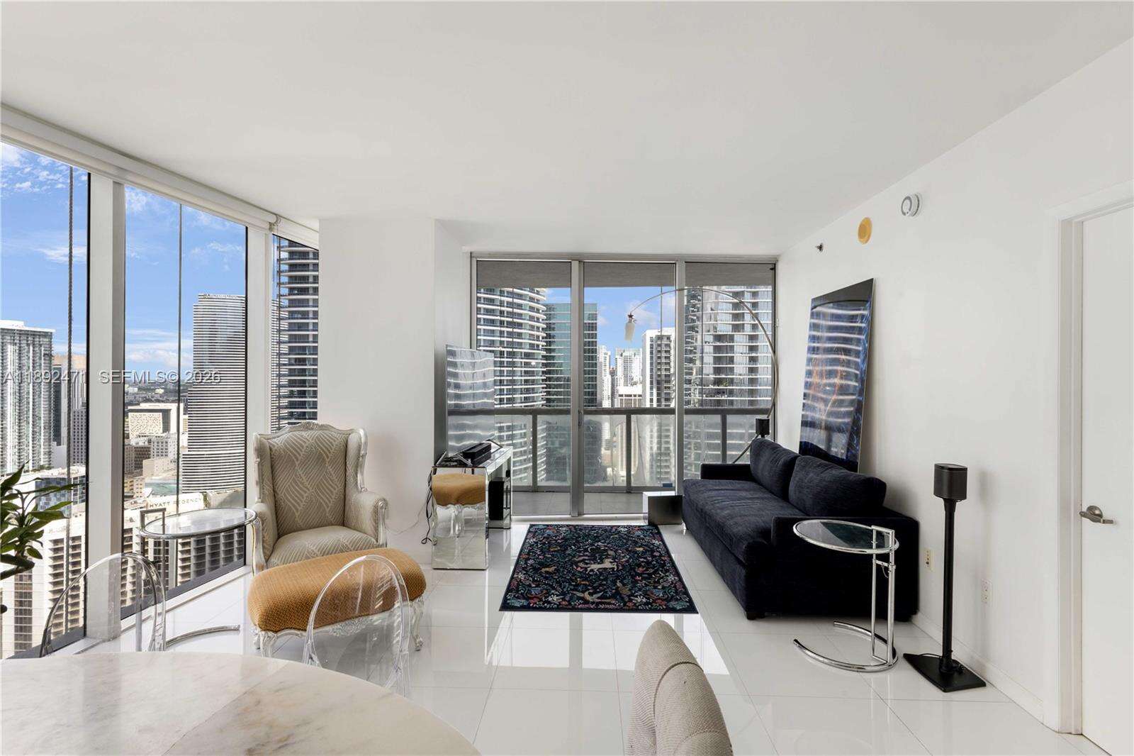 Icon Brickell 1 at 475 Brickell Ave, Miami, FL 33131 - For Sale photo 8