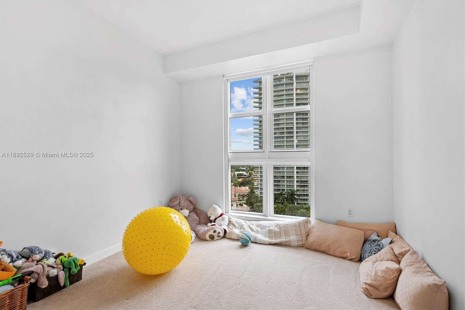 Turnberry Village North at 20000 Country Club Dr, Aventura, FL 33180 - For Sale photo 35