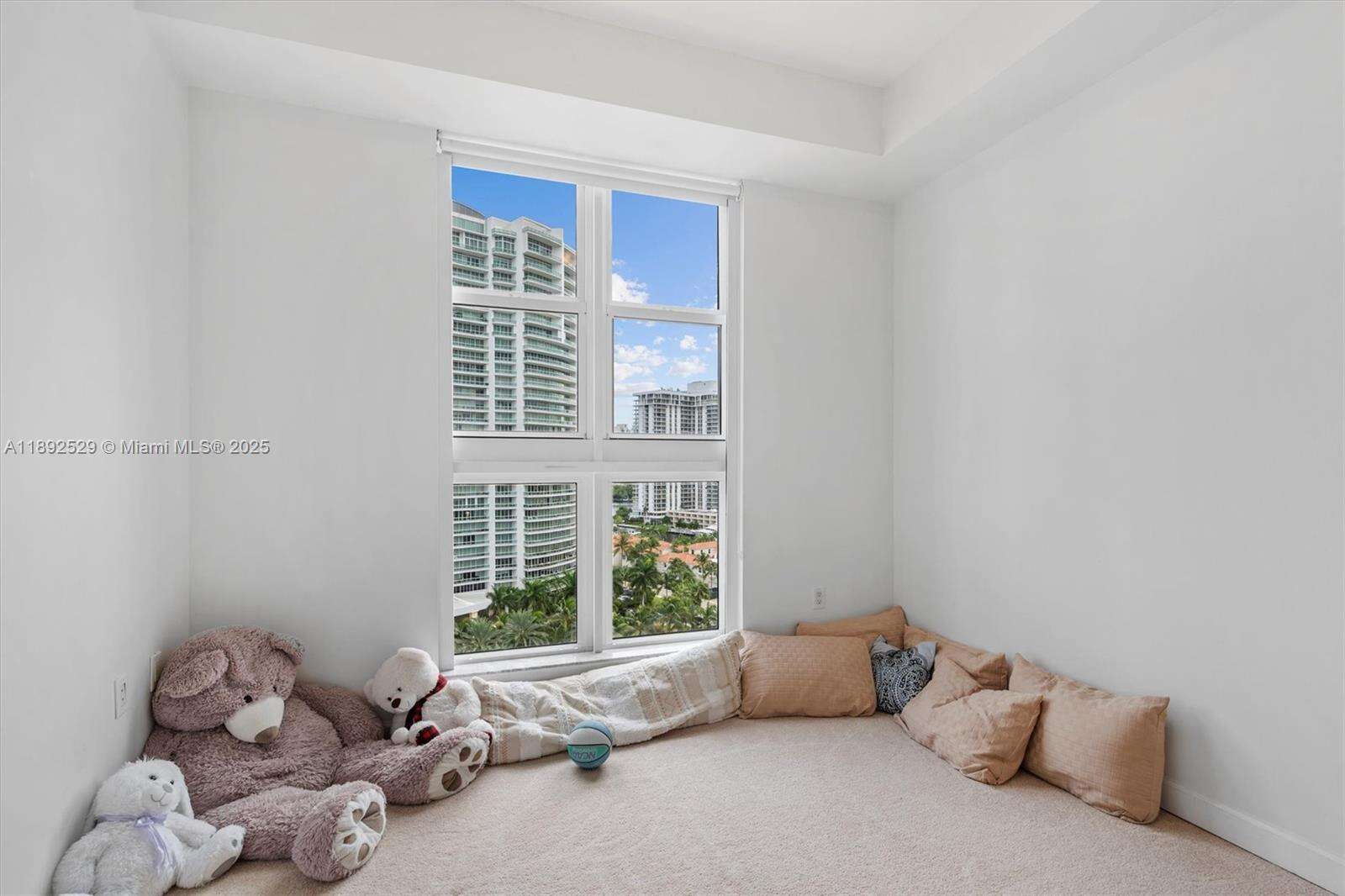 Turnberry Village North at 20000 Country Club Dr, Aventura, FL 33180 - For Sale photo 36
