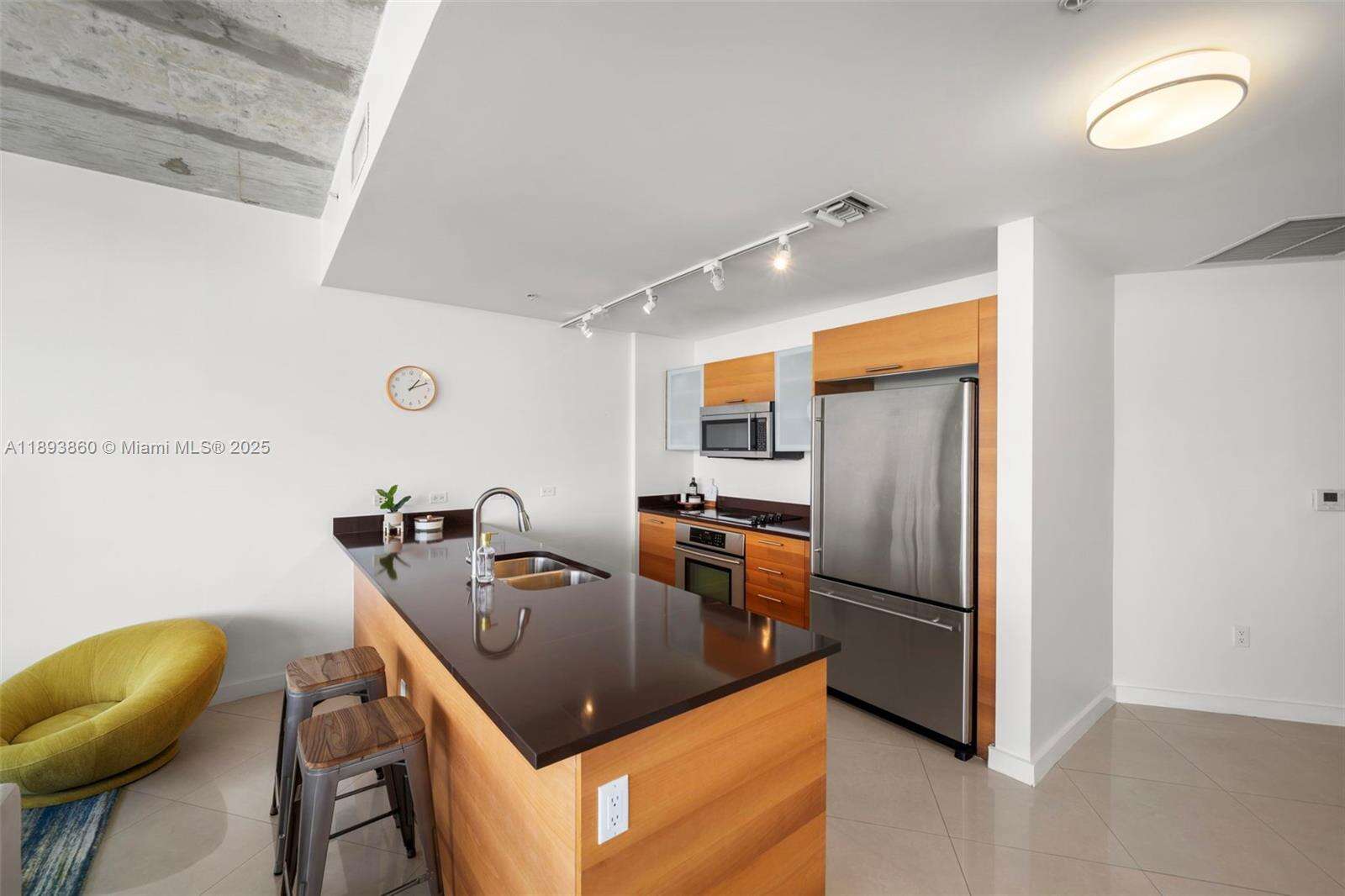 Four Midtown at 3301 1 Ave, Miami, FL 33137 - For Sale photo 10