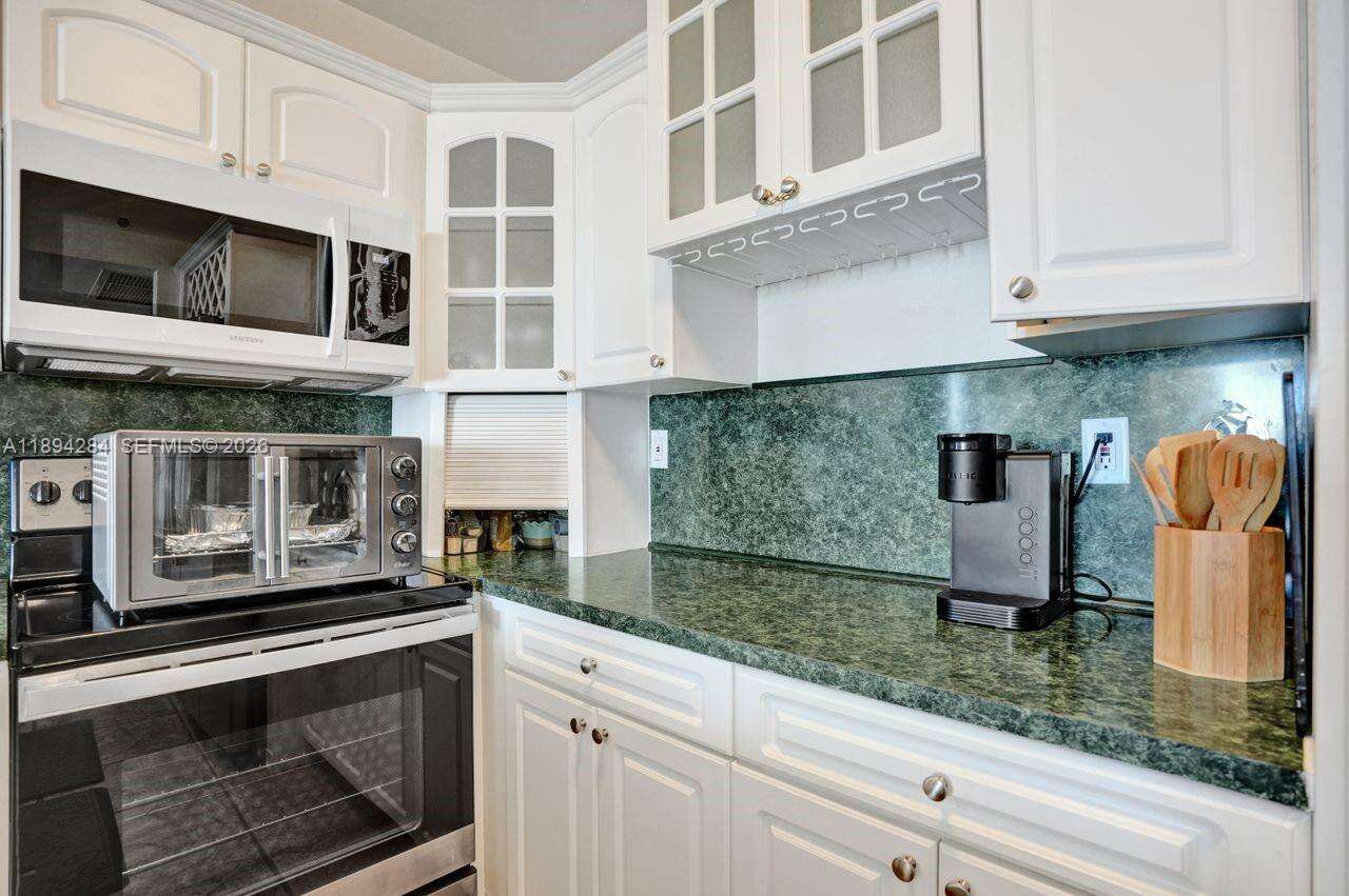 The Pavilion at 5601 Collins Ave, Miami Beach, FL 33140 - For Sale photo 22