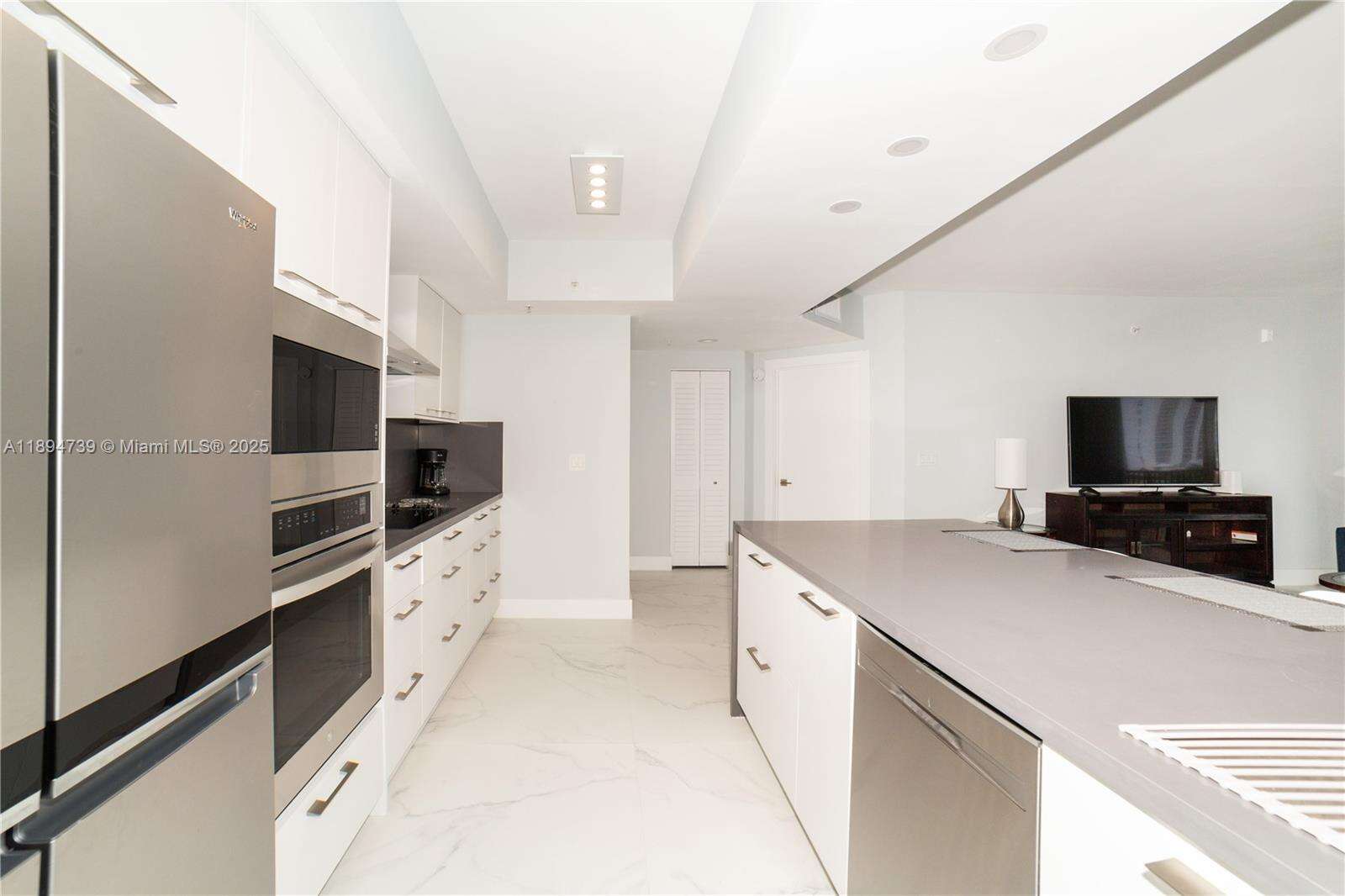 Porto Bellagio at 17145 Bay Rd, Sunny Isles Beach, FL 33160 - For Sale photo 19