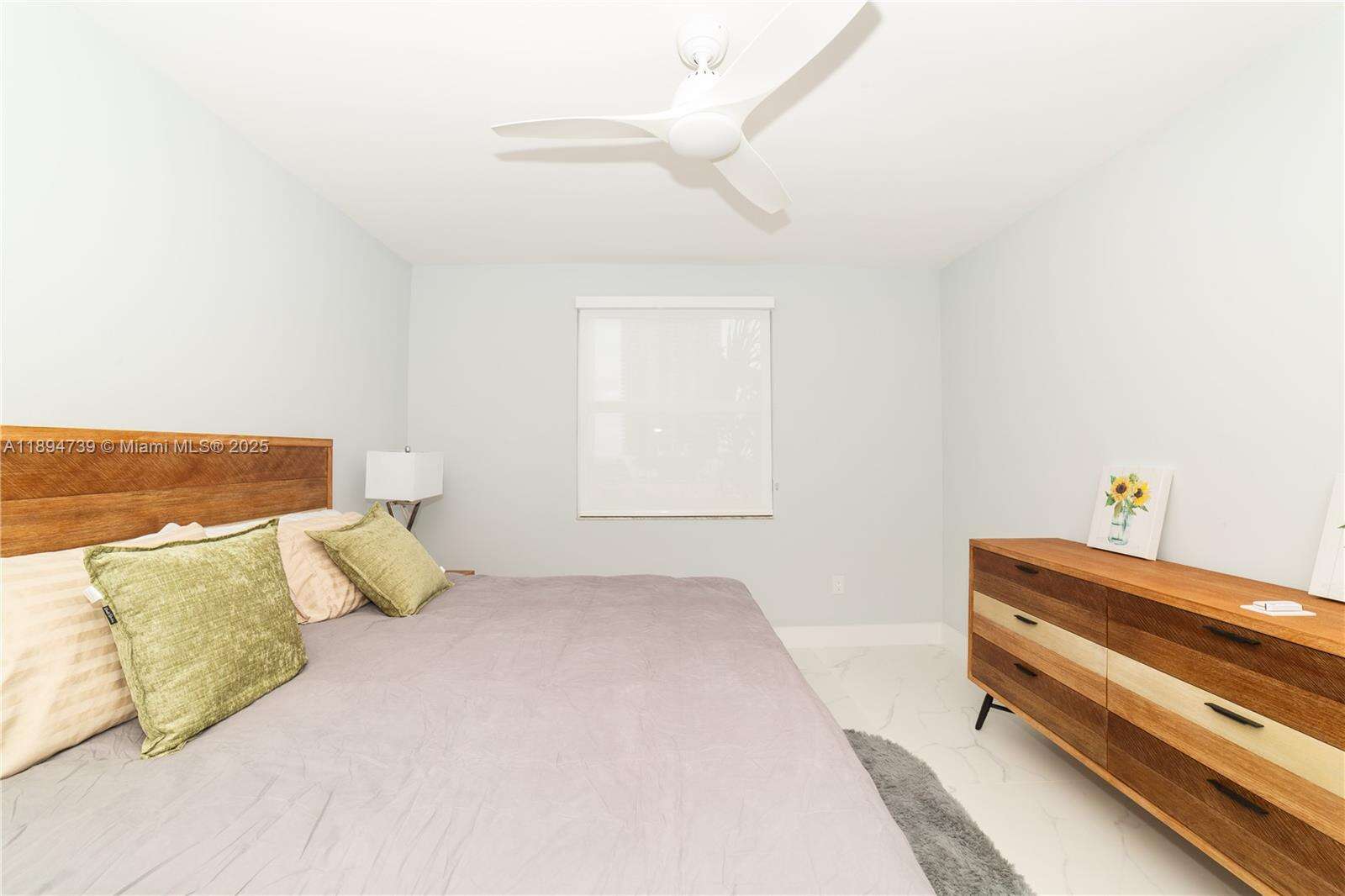 Porto Bellagio at 17145 Bay Rd, Sunny Isles Beach, FL 33160 - For Sale photo 22