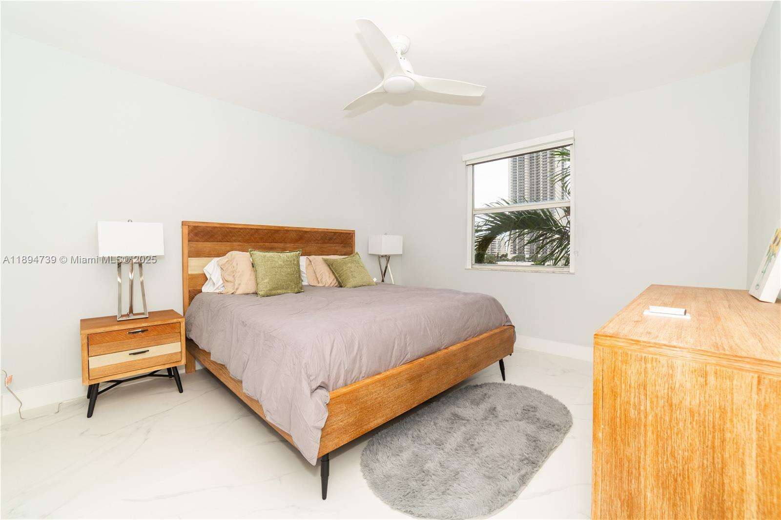 Porto Bellagio at 17145 Bay Rd, Sunny Isles Beach, FL 33160 - For Sale photo 26