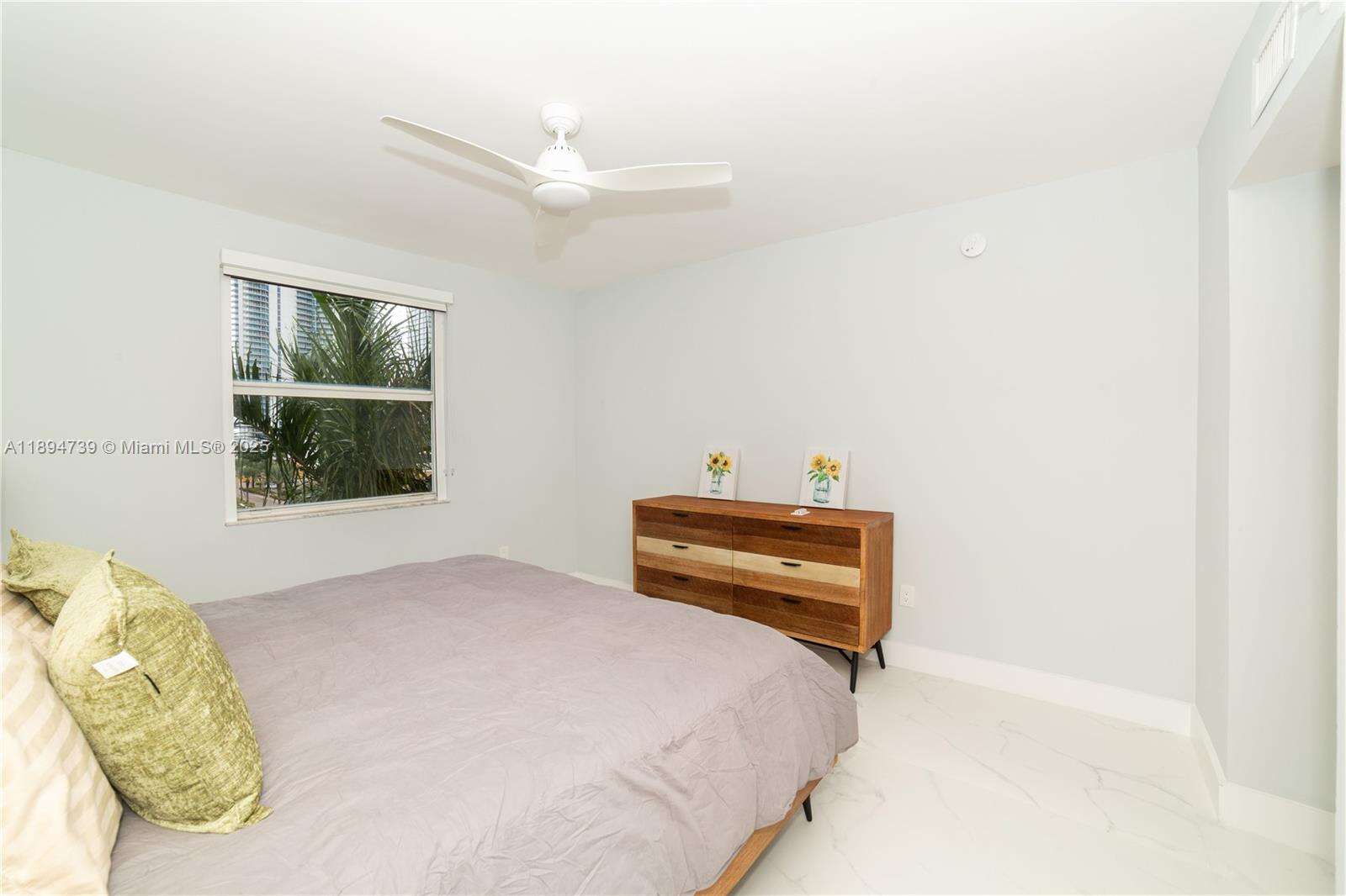 Porto Bellagio at 17145 Bay Rd, Sunny Isles Beach, FL 33160 - For Sale photo 27