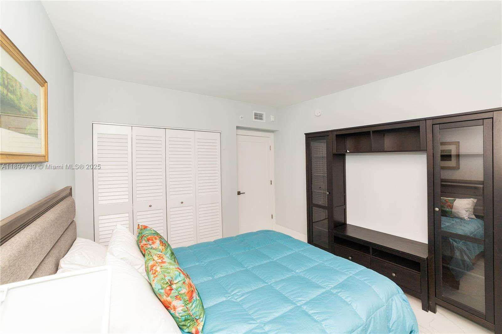 Porto Bellagio at 17145 Bay Rd, Sunny Isles Beach, FL 33160 - For Sale photo 46