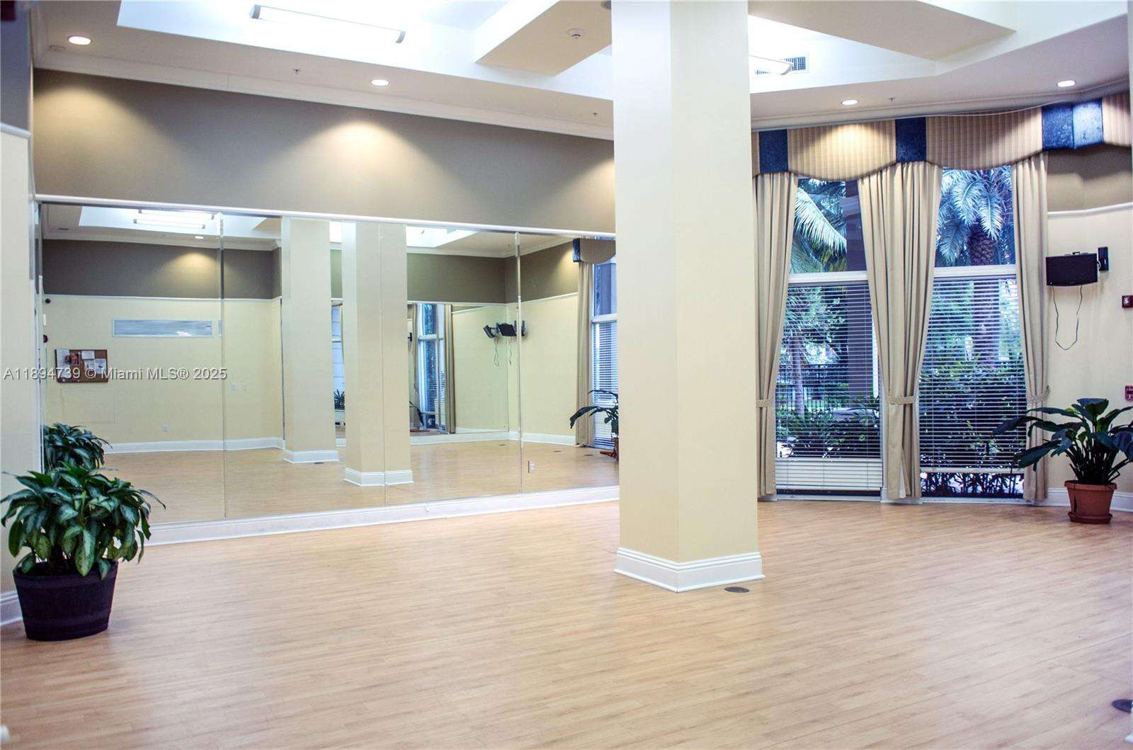 Porto Bellagio at 17145 Bay Rd, Sunny Isles Beach, FL 33160 - For Sale photo 75