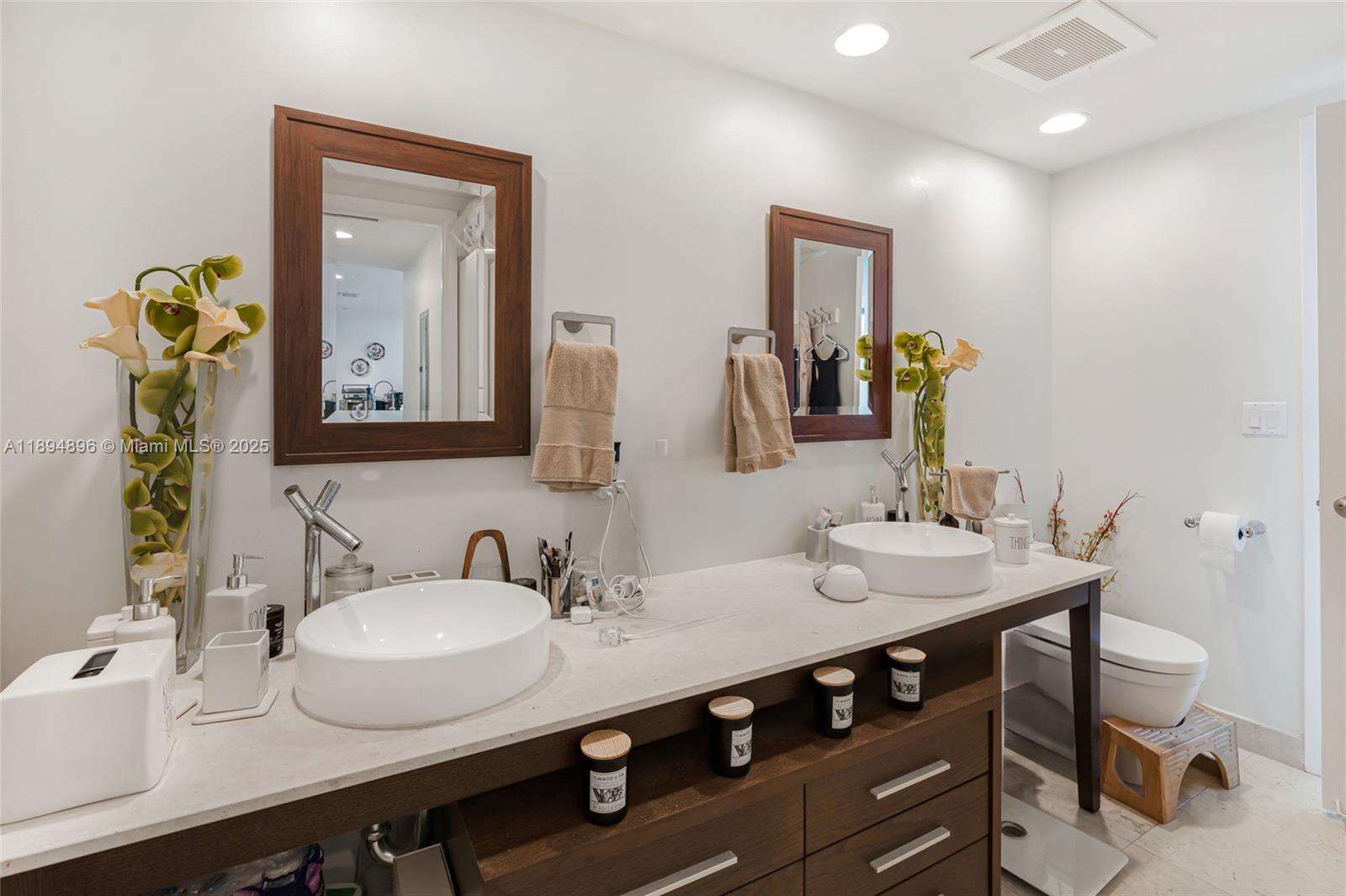 Icon Brickell 1 at 475 Brickell Ave, Miami, FL 33131 - For Sale photo 13