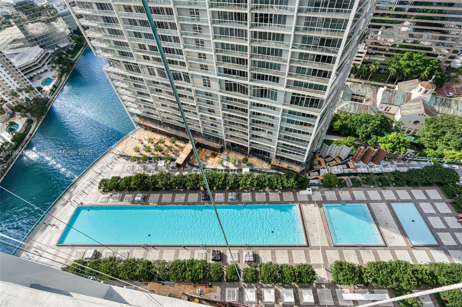 Icon Brickell 1 at 475 Brickell Ave, Miami, FL 33131 - For Sale photo 16